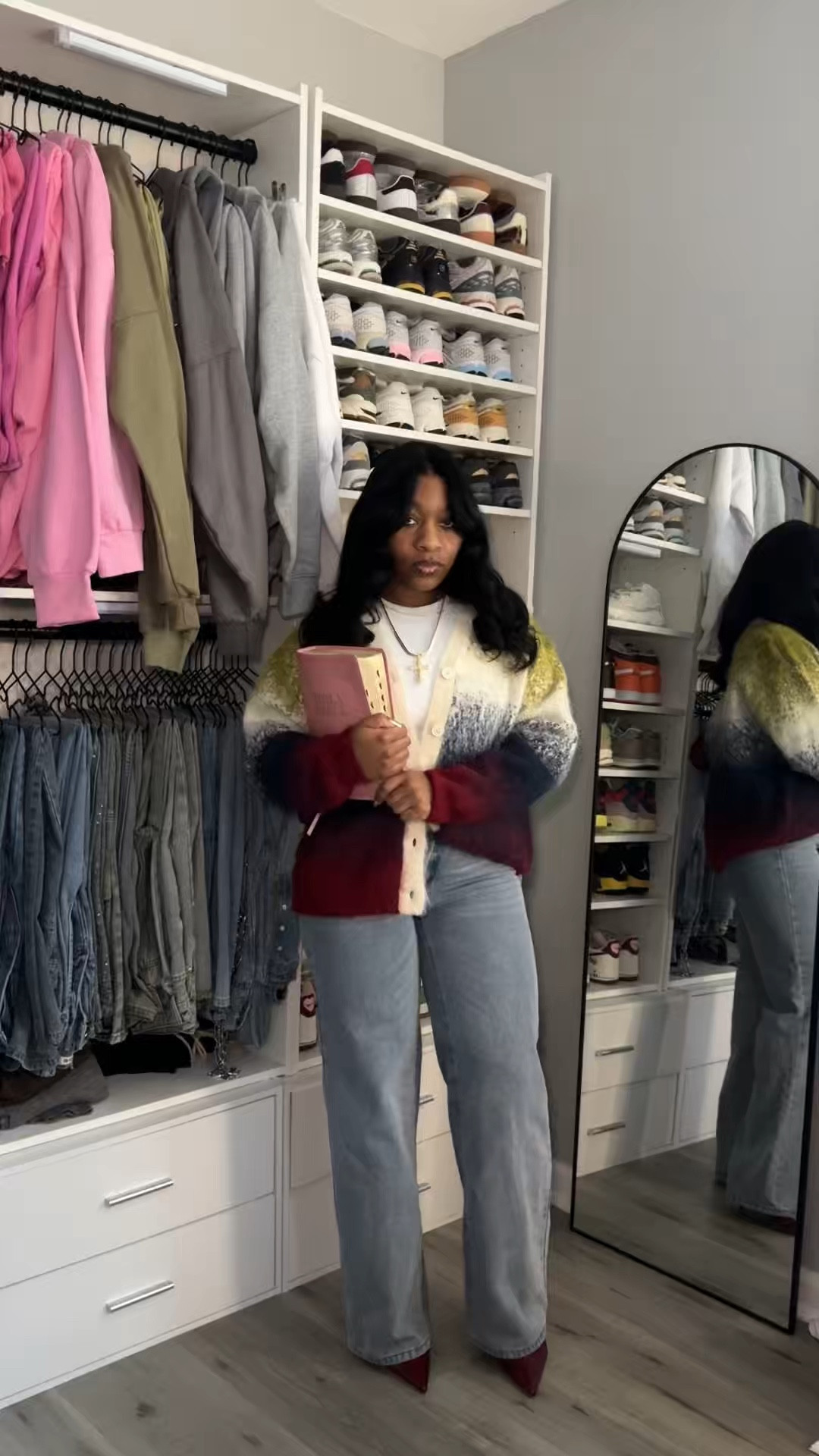 What I wore to young adults night at church 💛 

Cardigan: xs 
Jeans: from tiktokshop 


#LTKootd #LTKdayinmylife #LTKSpringSale