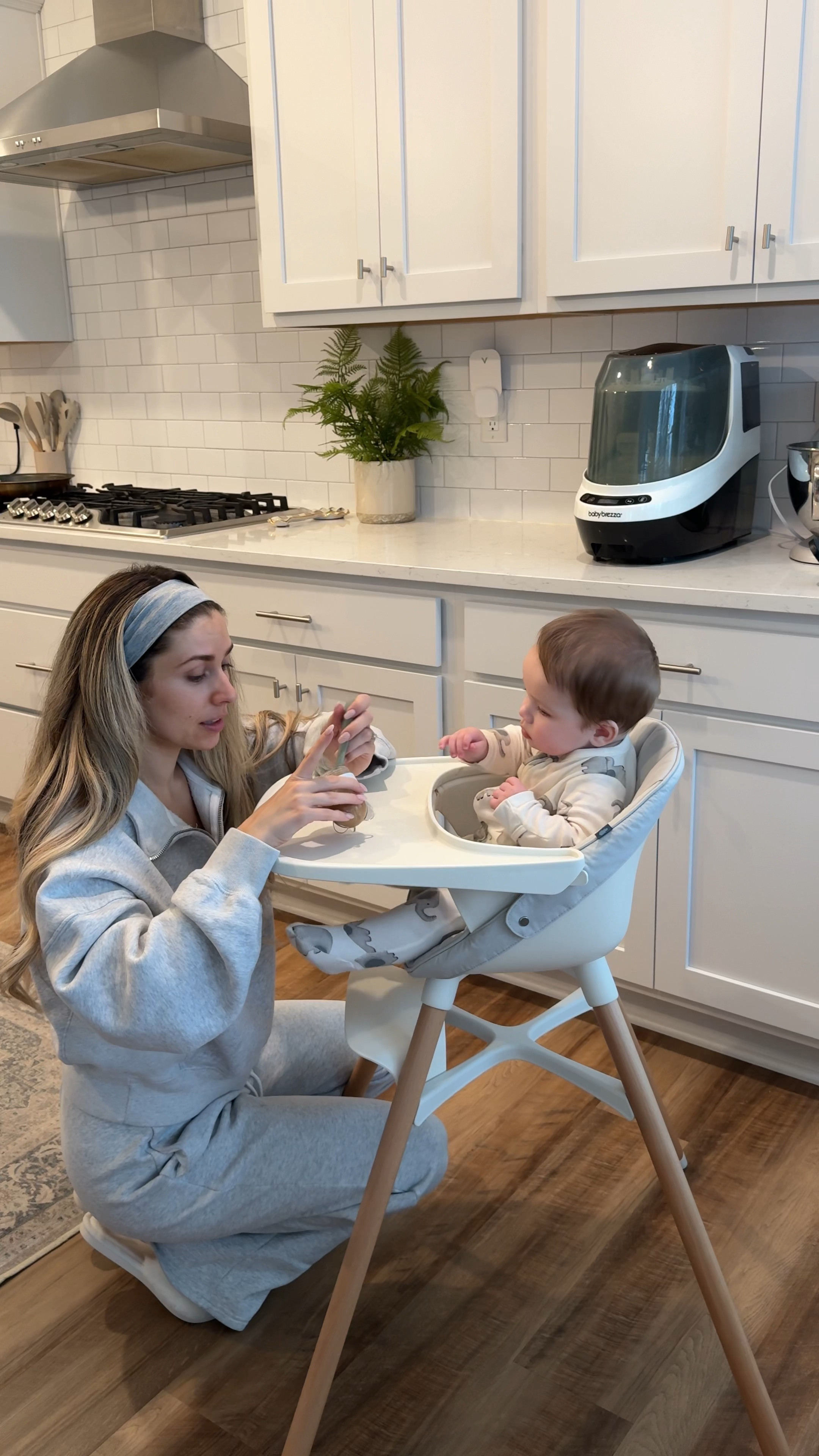 Spend a morning with us ☕️🫶🏼🍼🤍 


Morning vlog
Day in the life 
Morning in the life 
Baby boy 
Mama and baby 
Postpartum 
Family vlog 

#LTKBaby #LTKHome #LTKFamily