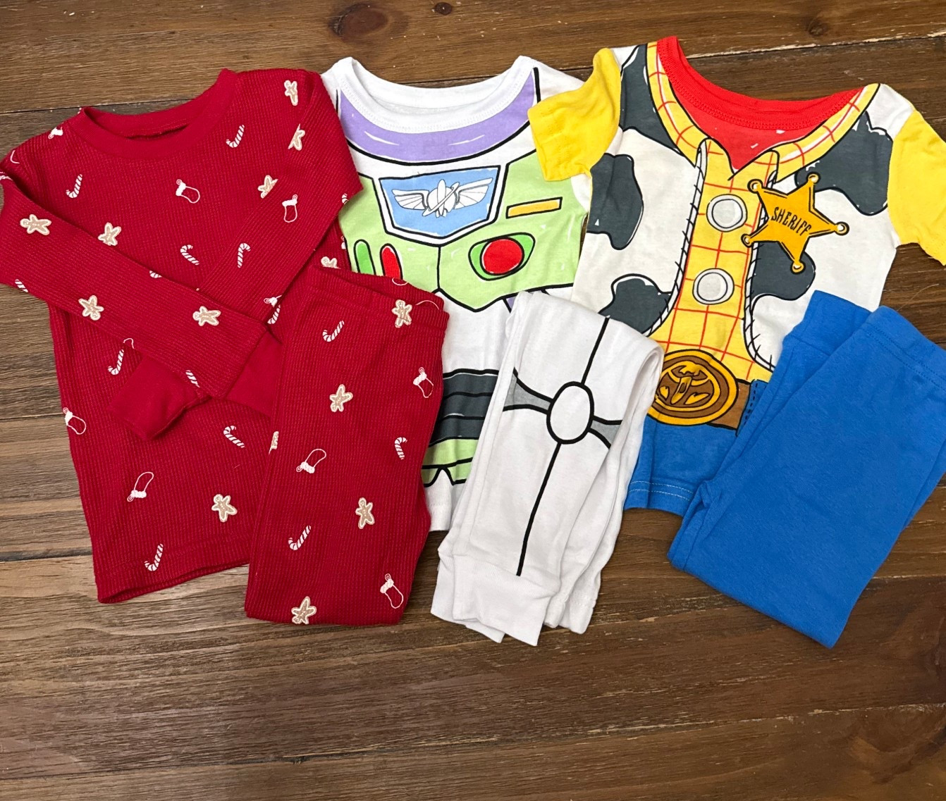 TARGET BLACK FRIDAY DEALS FOR TODDLERS 

Holiday toddler must-haves from Target 🎄✨
This red waffle-knit PJ set + “Santa Squad” crewneck are both on sale for Black Friday and they’re seriously the softest, cutest pieces for December.

Perfect for:
✔️ Christmas morning
✔️ Daycare holiday outfits
✔️ Cozy December days
✔️ Affordable gift ideas

Everything is linked in my LTK — shop before sizes sell out!
#targetfinds #targetdeals #toddlermom #ltkkids #holidaypjs #christmaspjs #LTKHoliday

#LTKHoliday #LTKCyberWeek #LTKBaby