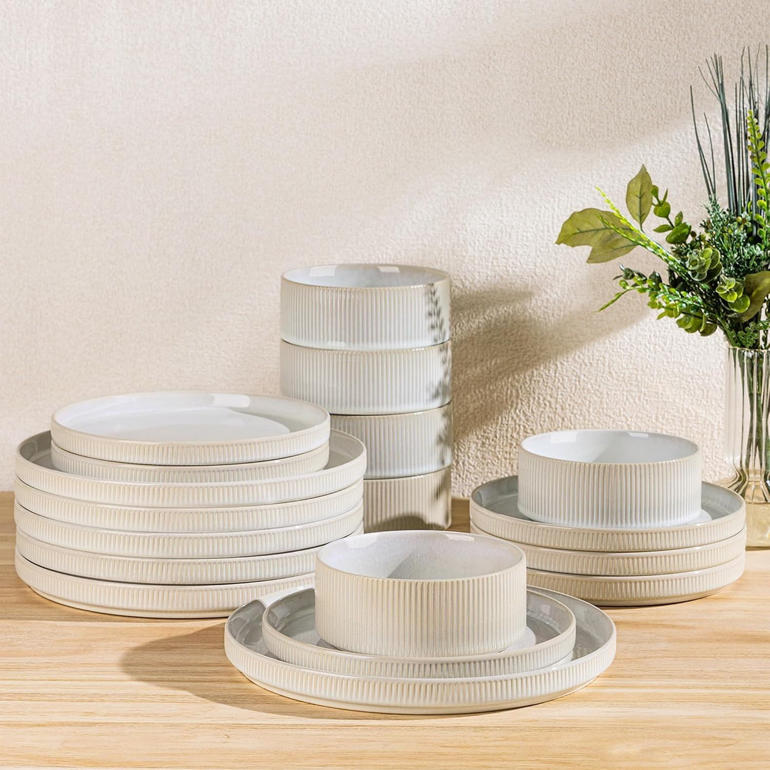 Ceramic Dinnerware Set for 6, 18-Piece Plates and Bowls Set | Amazon (US)