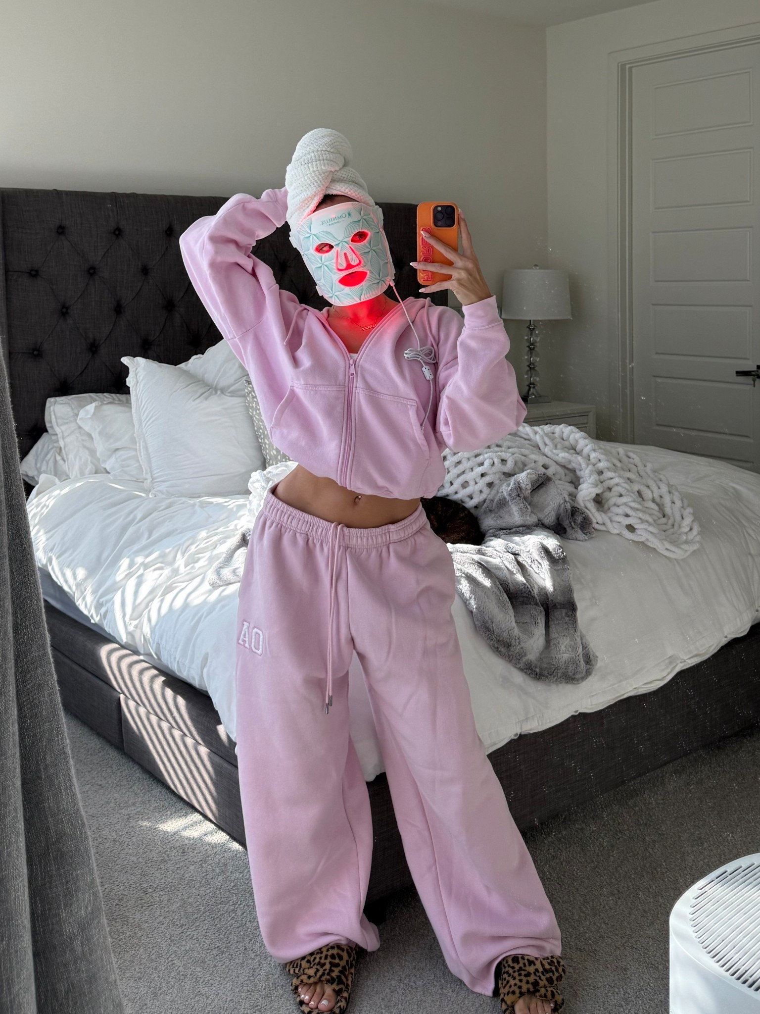 My kind of introvert girls day 💕 everything shower and red light face mask with a cozy pink sweat suit!!

Size small in the sweats, code FLORES ☺️

#LTKActive #LTKootd #LTKfitnessgoals