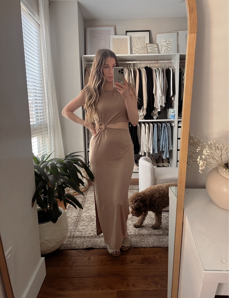 This amazing amazon dress is currently on sale for just $33 and is perfect for a vacation or spring break and can easily be dressed up or dressed down! 

#LTKstyletip #LTKFind #LTKunder50