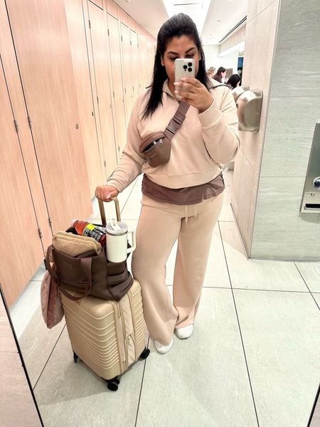 One of my favorite travel outfits, the spanx airessentials wide leg pants and half zip sweatshirt are 50% off!!! 🔥

#LTKfindsunder100 #LTKSeasonal #LTKsalealert