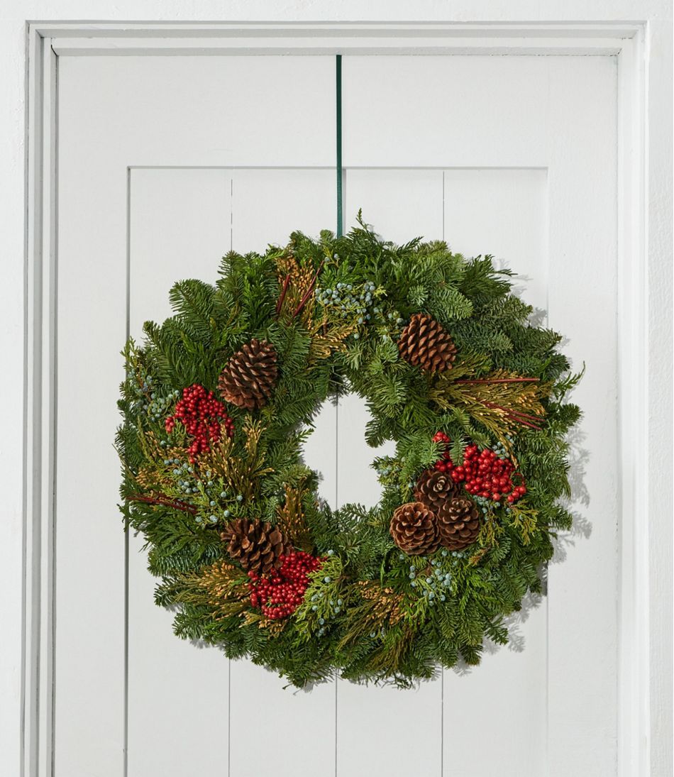 Woodland Canella Berry Wreath, 24" | L.L. Bean