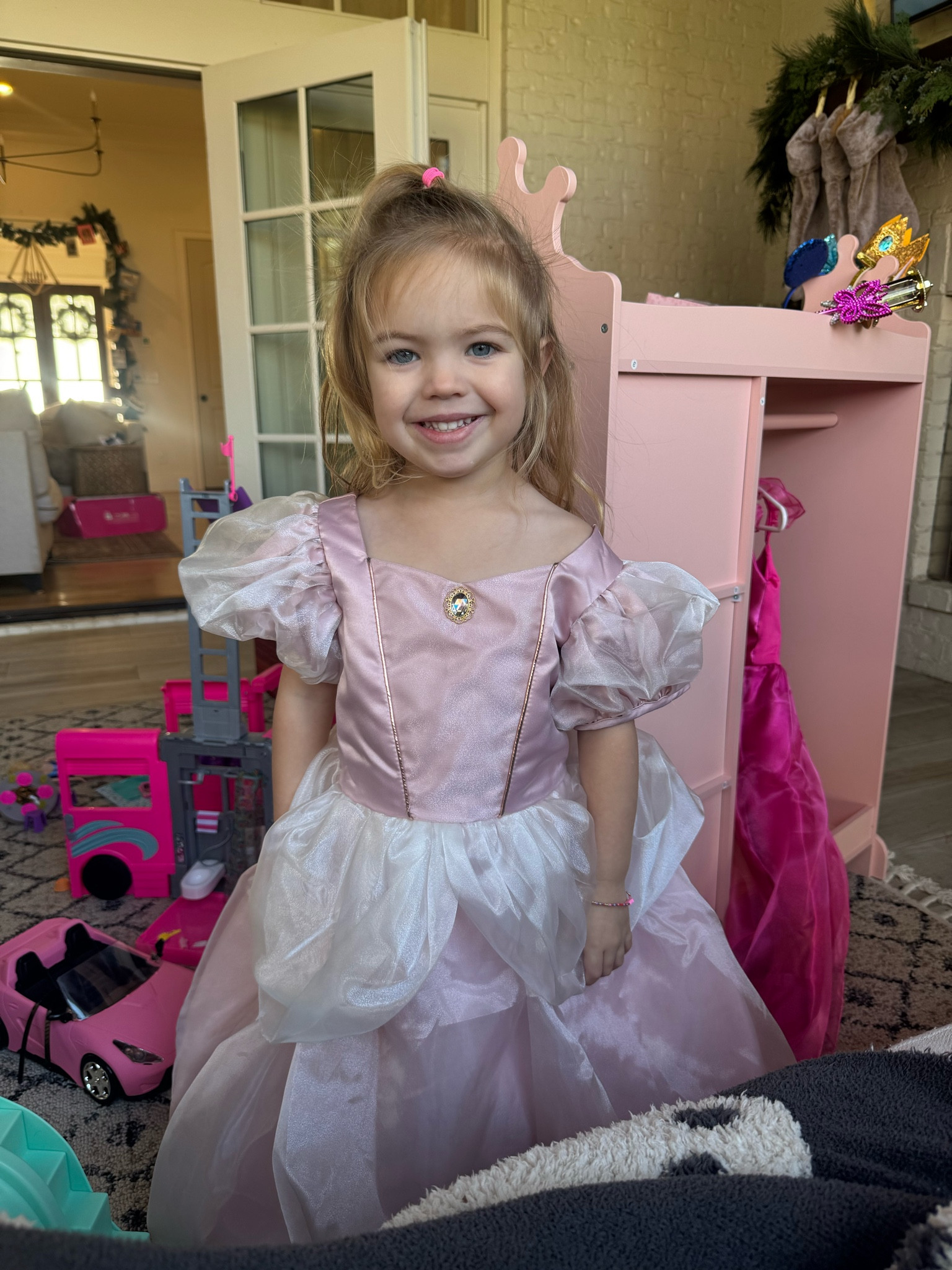 Great pretenders, dress up, pretend
Play, toddler girl 

#LTKKids #LTKFamily #LTKGiftGuide