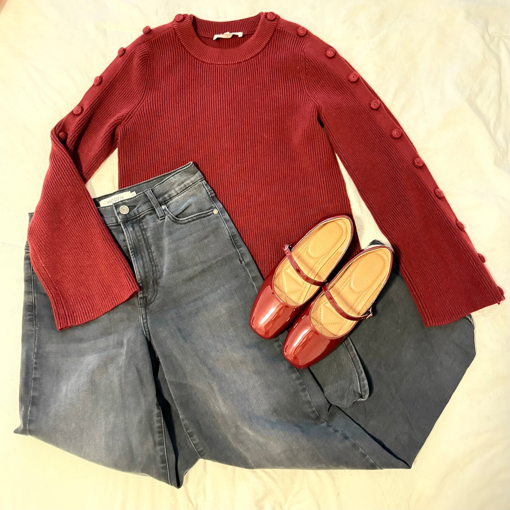 Perfect outfit for the holidays 🖤❤️

#LTKSeasonal #LTKHoliday #LTKootd