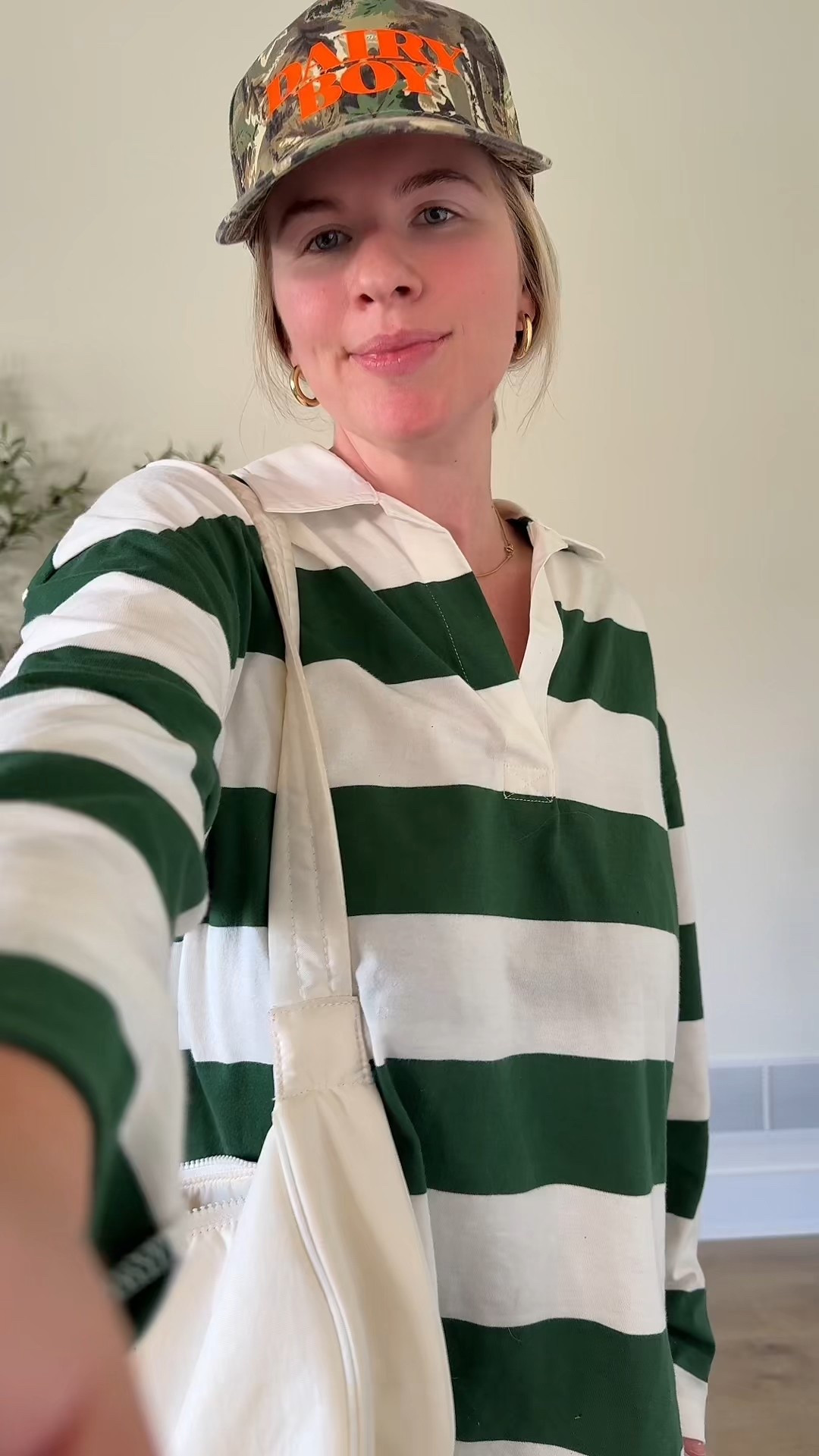 Fall ootd 
Top- S 
Jeans- 00/ 24 short 

#LTKFindsUnder50 #LTKSeasonal #LTKPetite