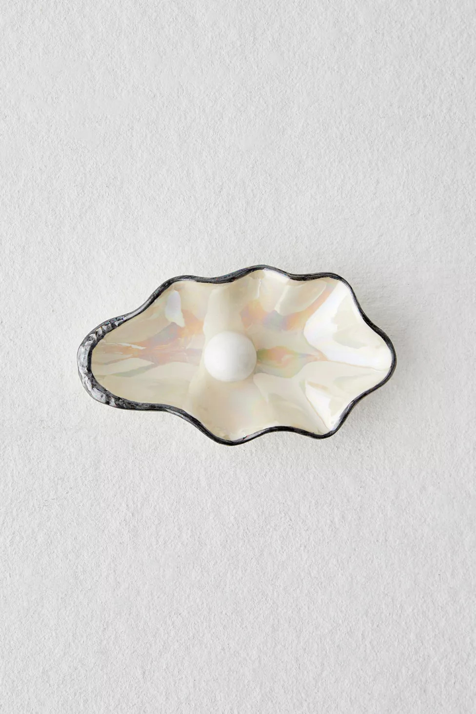 Oyster Catch-All Dish | Urban Outfitters (US and RoW)