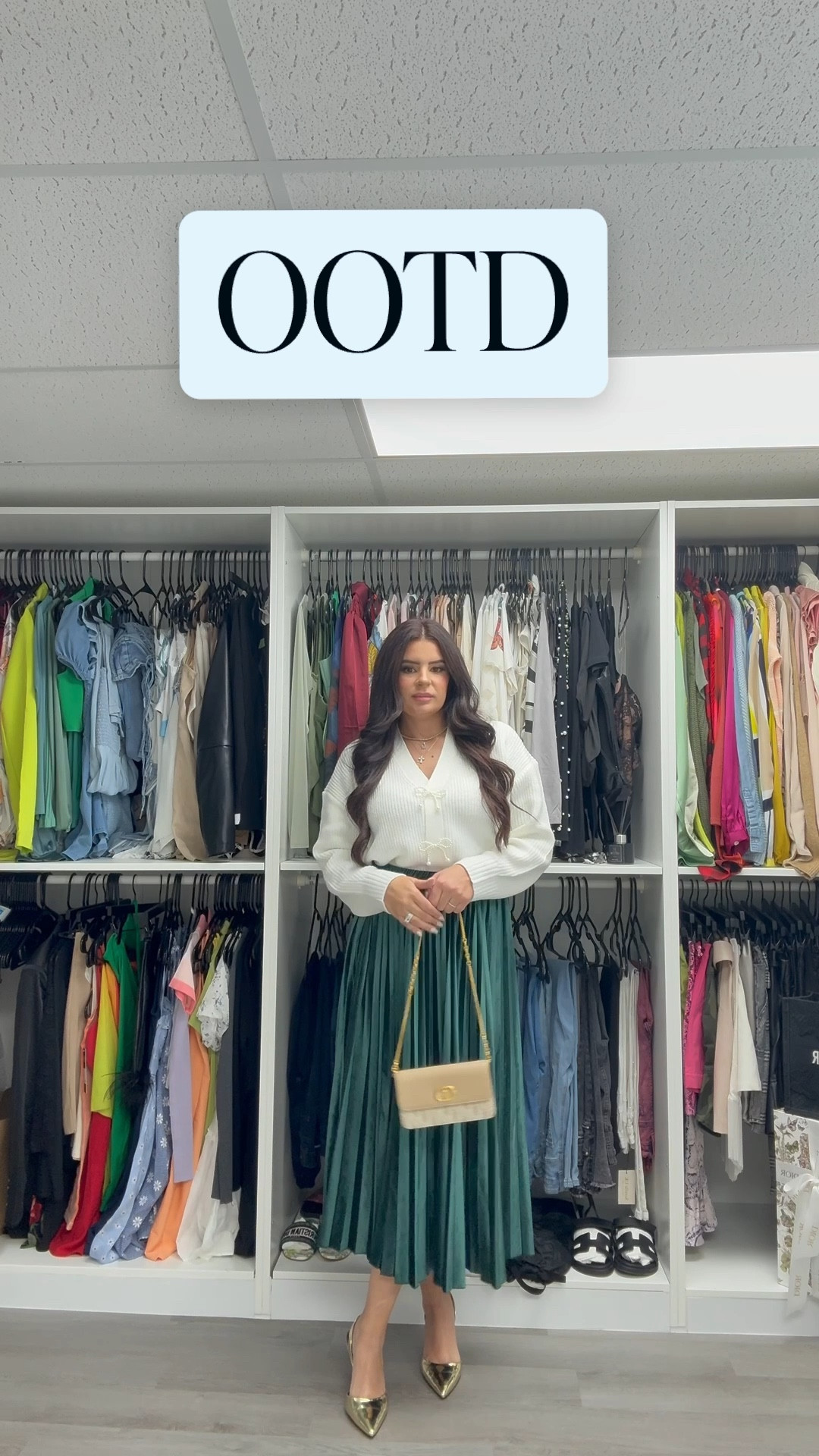 soft neutrals and rich green tones—perfect for parties, dinners, or special winter moments. Effortless, elegant, and timeless. perfect for parties, dinners, or special winter moments. Effortless, elegant, and timeless. Some original pieces may be sold out—linked the alternatives I love 🤍

#LTKgrwm #LTKBeauty #LTKootd