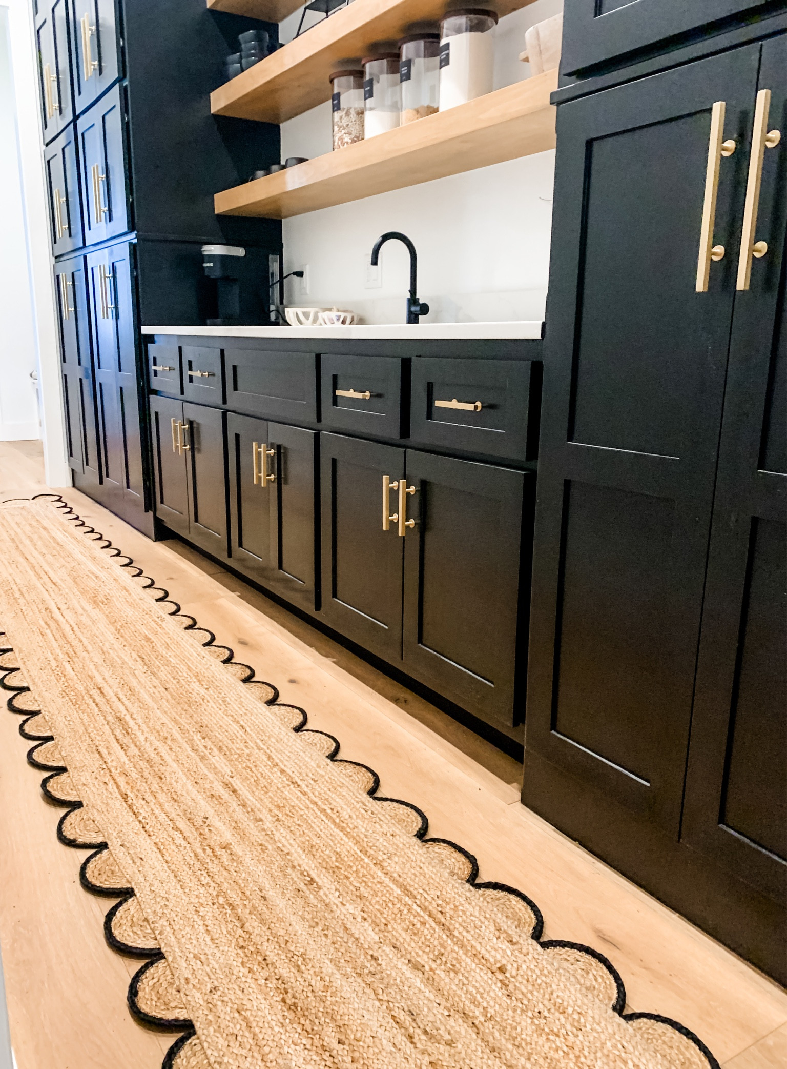 NEW black scalloped edge runner
Area rug
Jute rug
Pantry decor
Pantry organization


#LTKhome