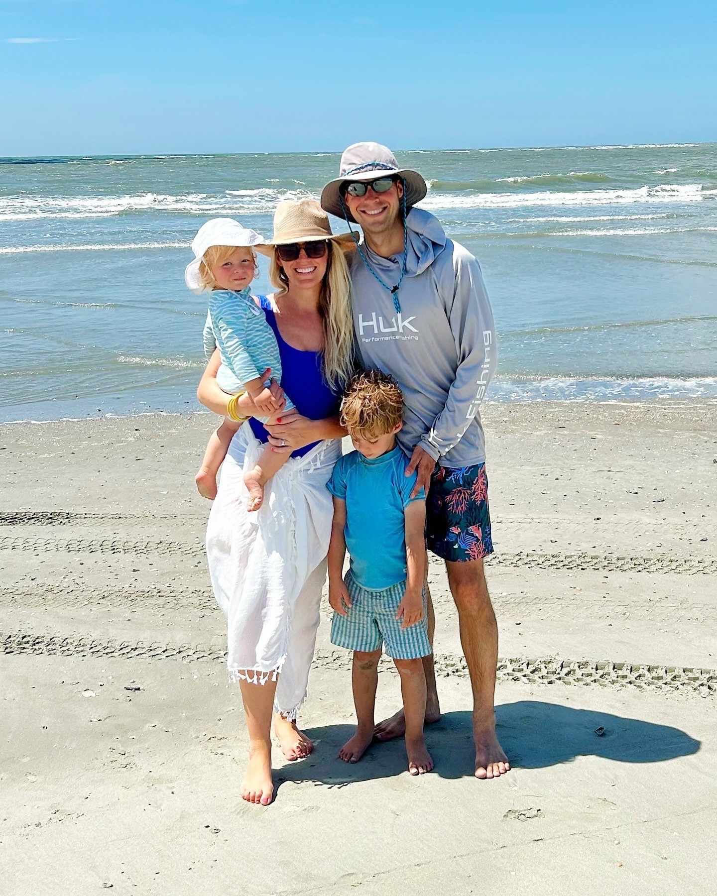 Women’s one piece blue bathing suit and long white swim skirt! 🤍💙

#LTKSwim #LTKStyleTip #LTKSeasonal