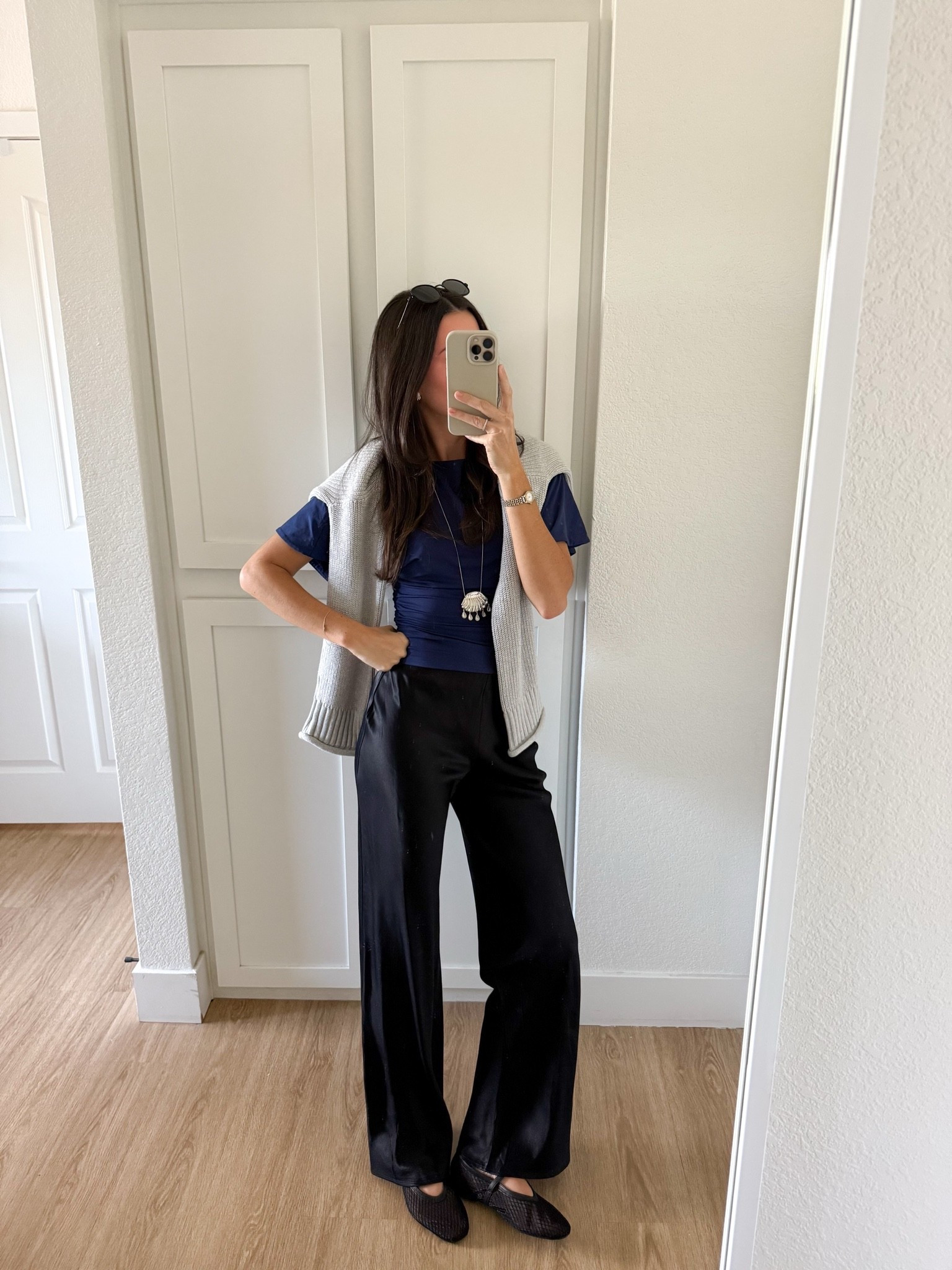 Ootd! I am 5’7” wearing size XS in the pants. Linking similar in case they’re out of stock! Also XS in the top and sweater