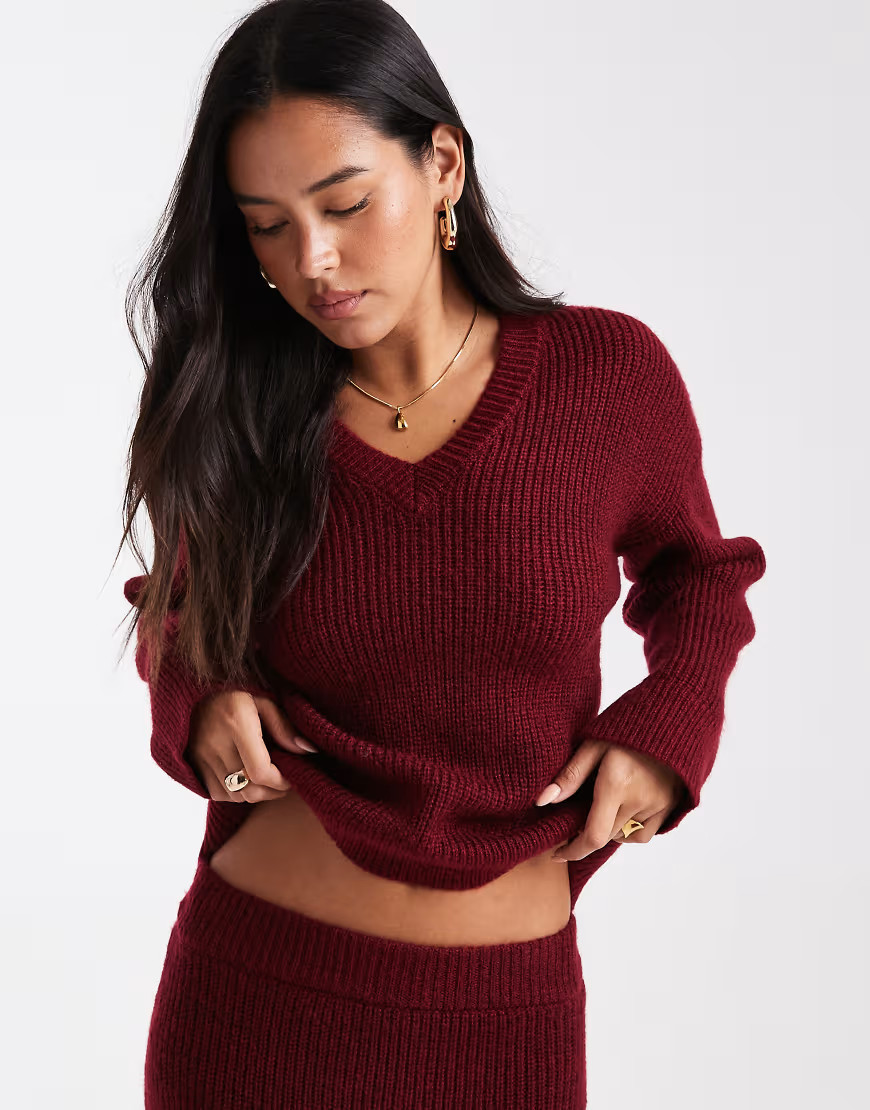 4th & Reckless ribbed knitted v neck jumper co-ord in burgundy-Red | ASOS (Global)
