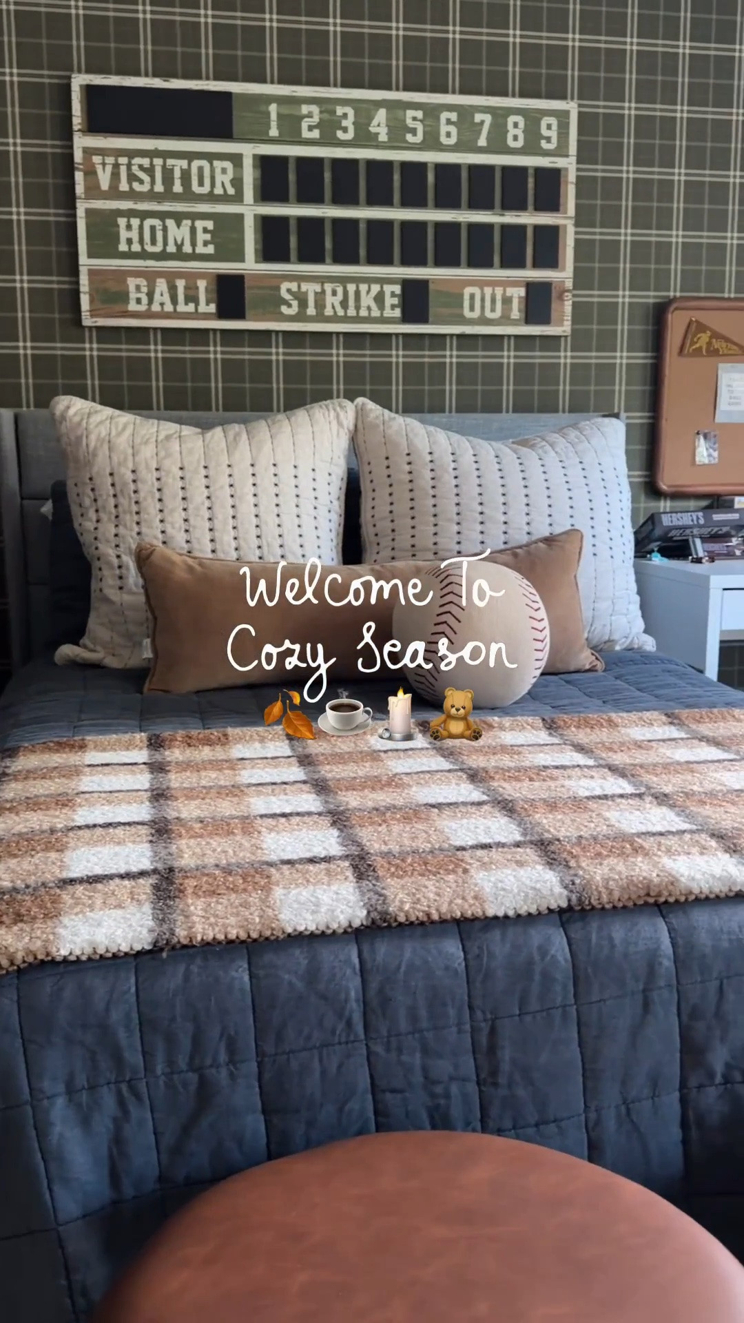 #ad Welcoming the cozy months with @Wayfair @ltk  in my home! Comment COZY to receive the link to a few of my favorite home finds! 
#wayfair #wayfairpartner #falldecor
#fallhomedecor