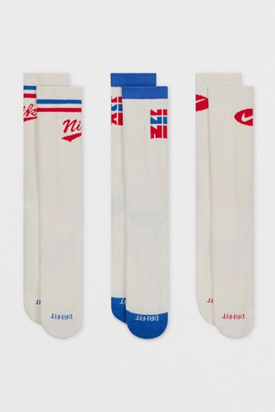 Nike Plus Lifestyle Crew Sock 3-Pack | Urban Outfitters (US and RoW)