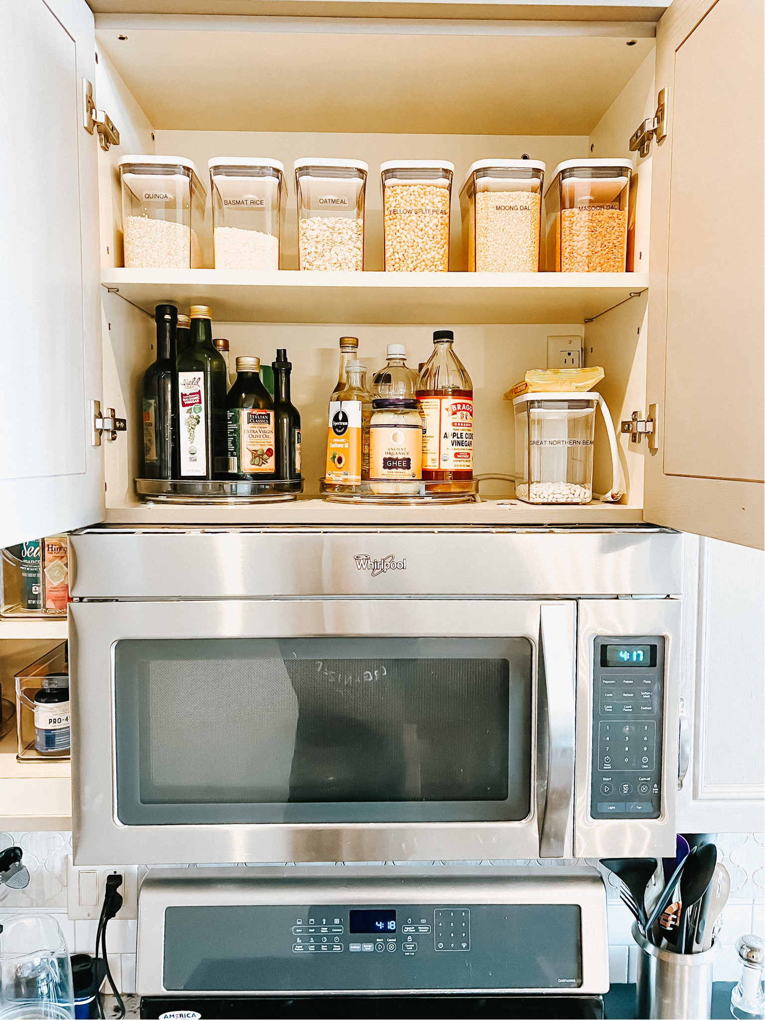 Small kitchen organizing ✨
.
.
.
.
#organizedbyjm #buffalo #professionalorganizer #homeorganization #smallkitchen #kitchenideas #storageideas #minimalist #homemakeover #organizinginspiration #kitchenorganization #kitcheninspo #homedesign #organization #lovetohome #homeinspo #getorganized #homesweethome #housetohome #tidy #kitcheninspiration #makehomeyours #organizedliving #simplicity #homebeautiful #clutterfree #reelitfeelit #flashesofdelight #myhome #kitchengoals

#LTKhome