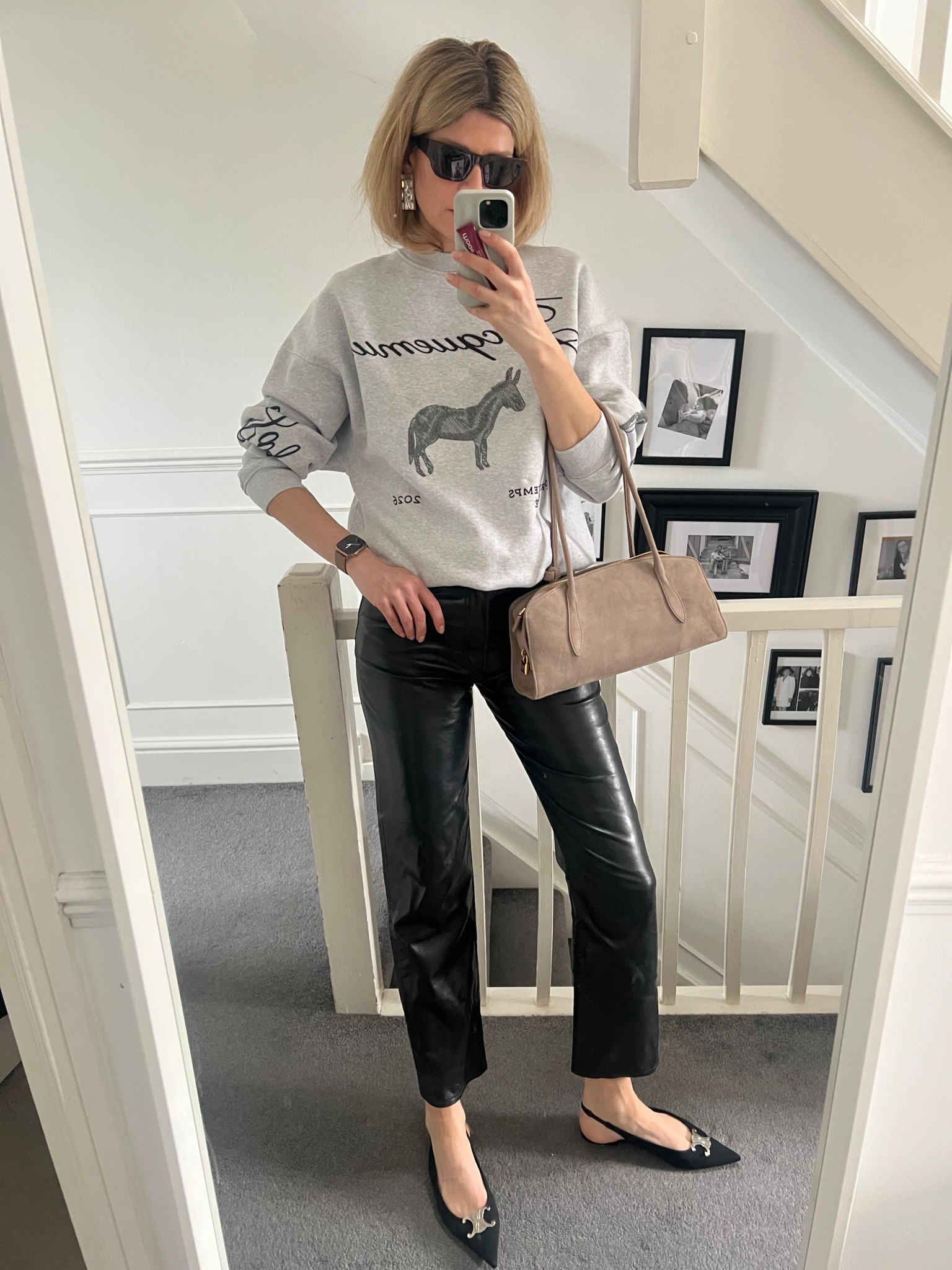 Jacquemus sweatshirt, agolde trousers, Mytheresa, suede bag 

#LTKeurope #LTKuk #LTKstyletip