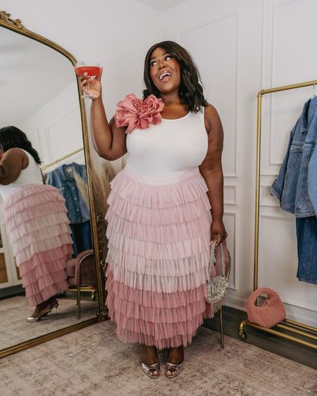 Carrie Bradshaw but make it curvy✨💐 

TANK XXL
SKIRT 3X runs large

Plus Size Wedding Guest Outfit, carrie bradshaw, summer trends, spring outfit inspo, plus size fashion, vacation, pink outfit, maxi skirt

#LTKPlusSize #LTKFindsUnder100 #LTKFindsUnder50