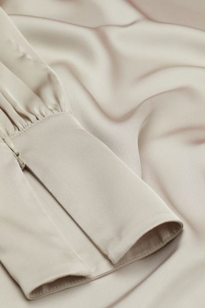 Boat-necked satin blouse | H&M (UK, MY, IN, SG, PH, TW, HK)