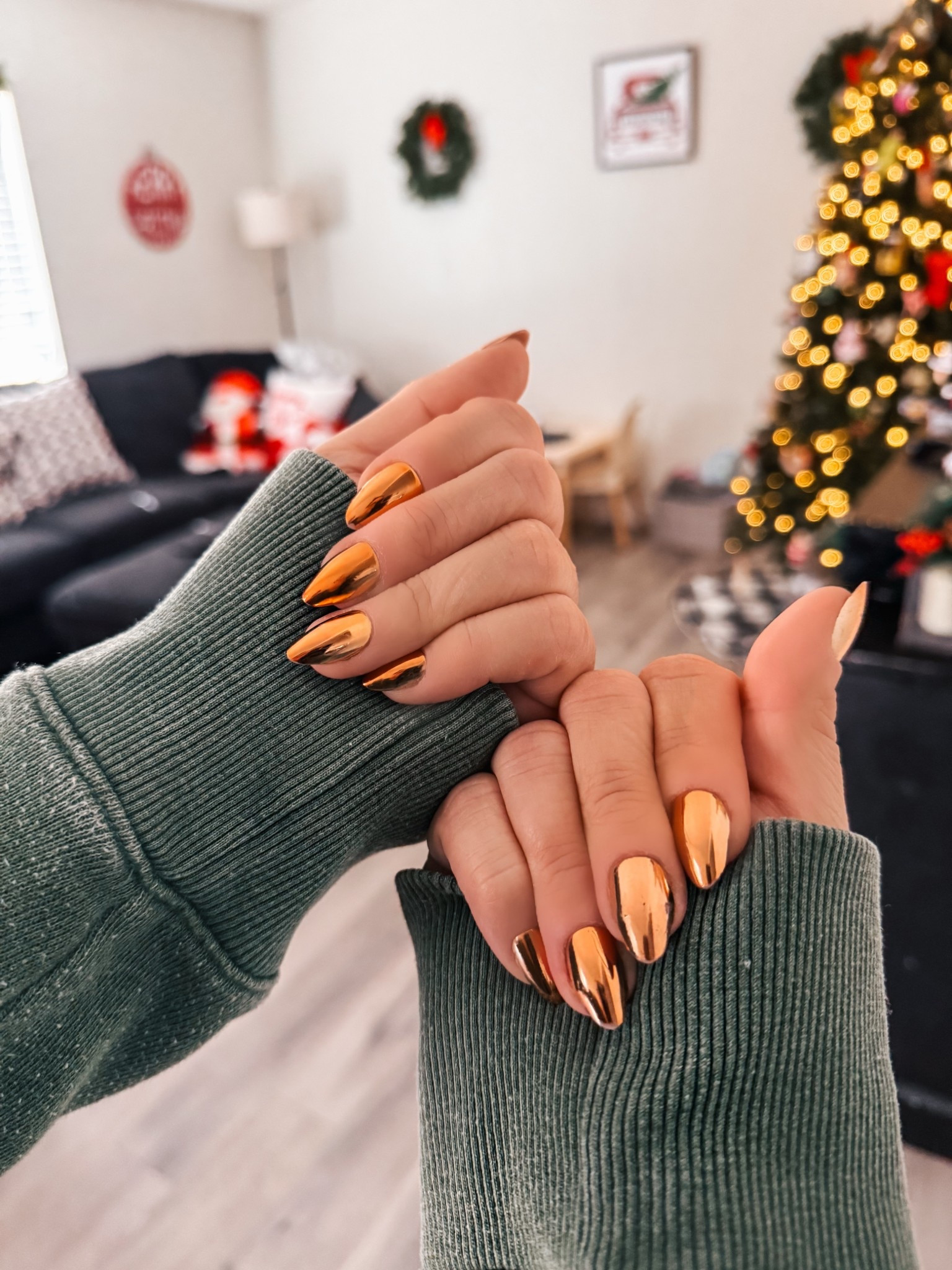 Cozy nails just in time for thanksgiving… 

#pressonnails #nails 

#LTKBeauty