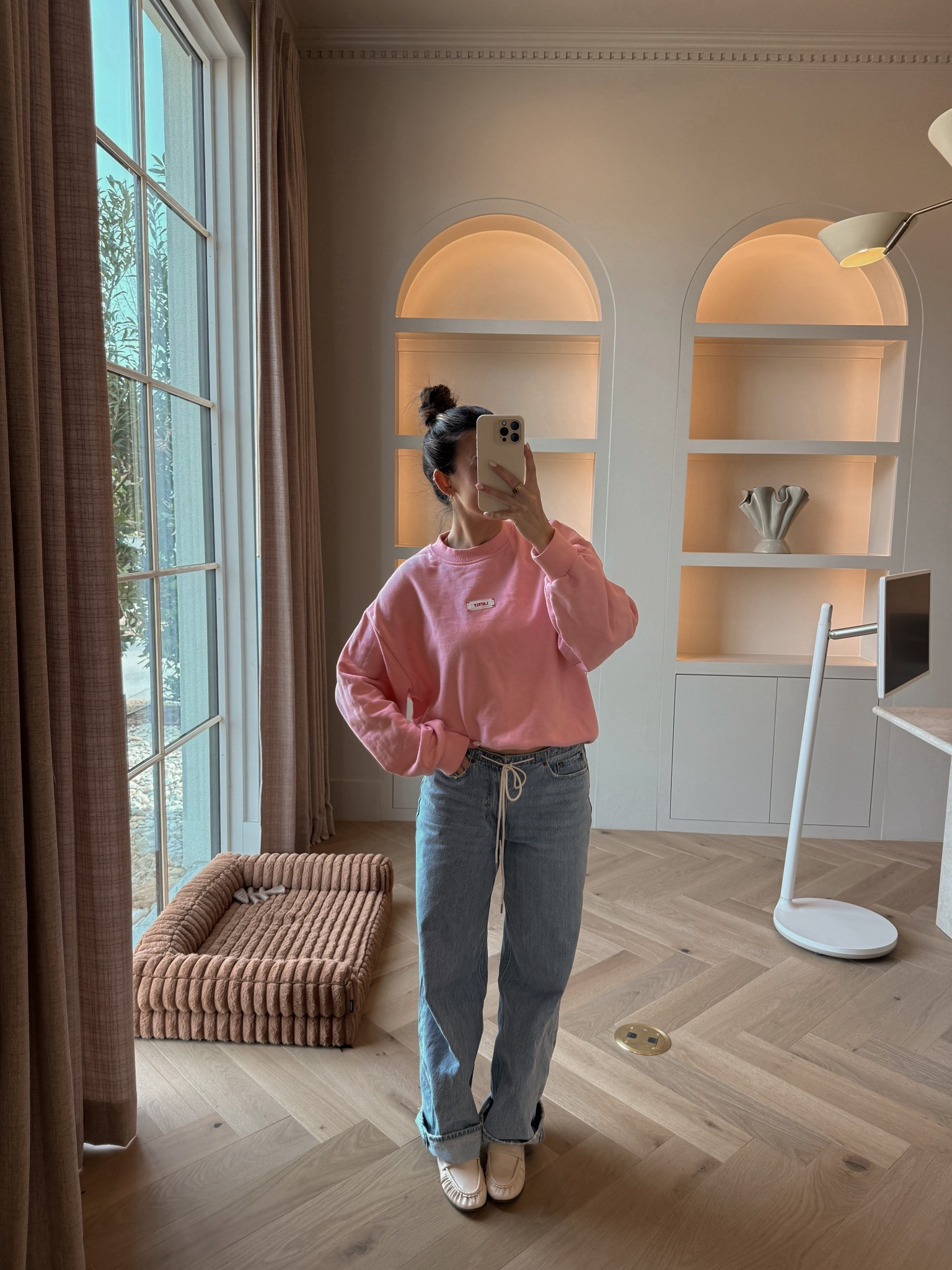 Casual outfit inspo! Obsessed with these Abercrombie jeans (runs a little big, got a size 26 should’ve gotten a 25)

Abercrombie, Valentine’s Day, lately lounge, home, cozy, loungewear, loafers, pink, jeans, sweatshirt, outfit inspo