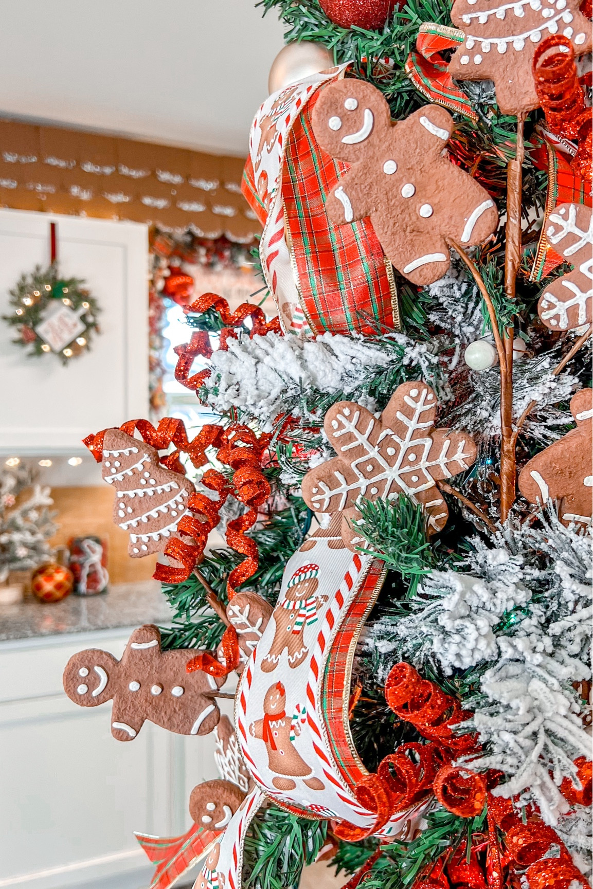 Gingerbread theme Christmas finds #christmas #gingerbread 

#LTKSeasonal #LTKCyberWeek #LTKHoliday