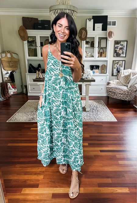 These pieces from @cupshe are perfect for summer vacation☀️Simply like this post and comment “Cupshe” for all the details to be sent straight to your inbox🙌🏻 #ad

Use code Lovely15 for 15% off on $70 or code Lovely20 for 20% off on $109+ 


#summeroutfits #summerstyle #vacationstyle #summerdress #maxidress #weddingguestdress #beachstyle  #affordablefashion #cupshepartners

#LTKSeasonal #LTKStyleTip #LTKFindsUnder50