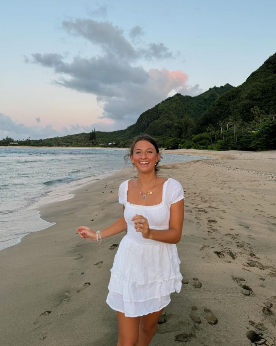white dresses are a must for any beach trip:) this one comes with shorts under and isn’t see through at all which I love! under $40 too!! 

summer outfit, white dress, vacation outfit, hollister

#LTKtravel #LTKSeasonal #LTKfindsunder50
