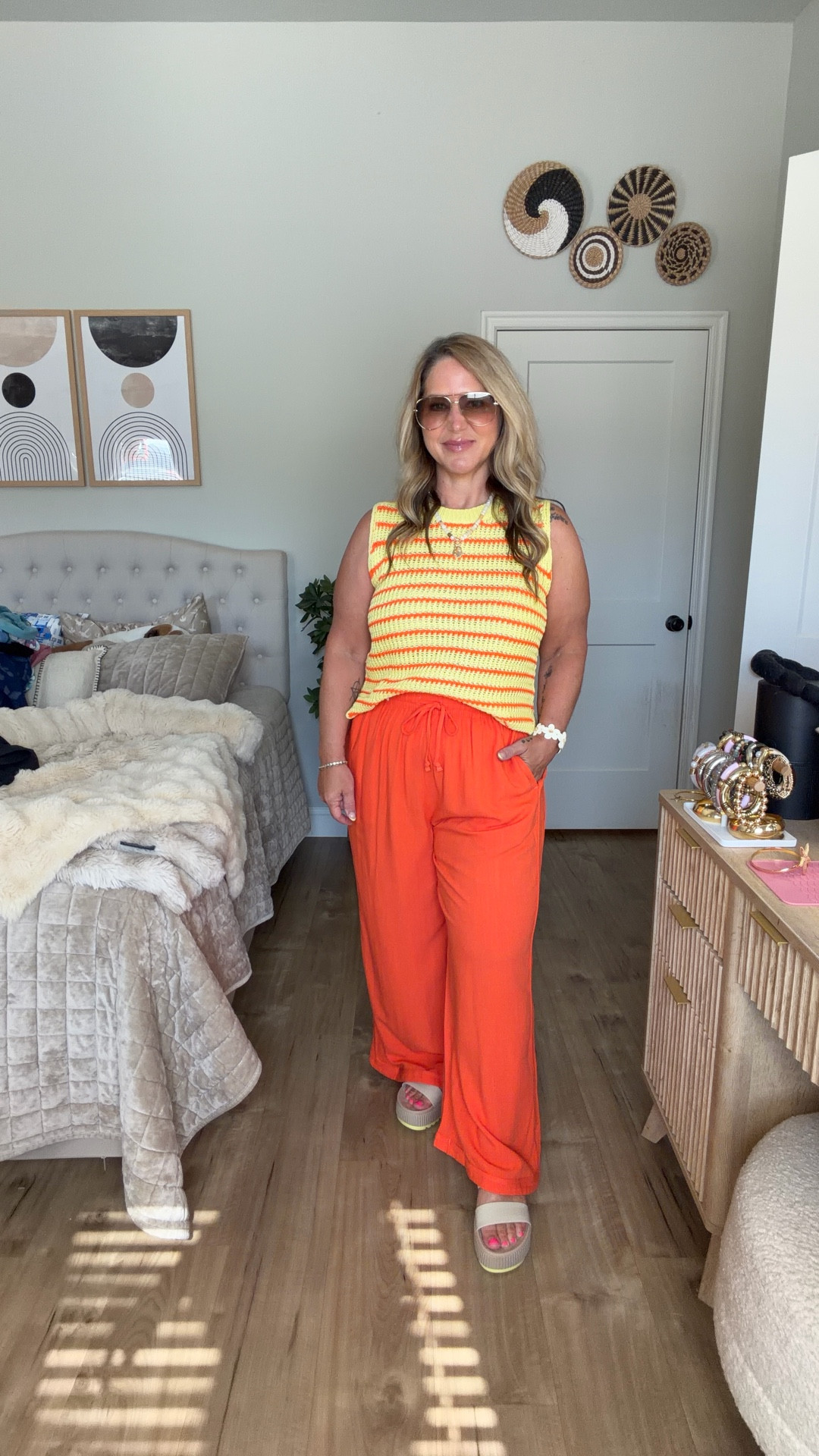 Large top
Medium pants
Sandals tts 

#LTKMidsize #LTKPetite #LTKOver40