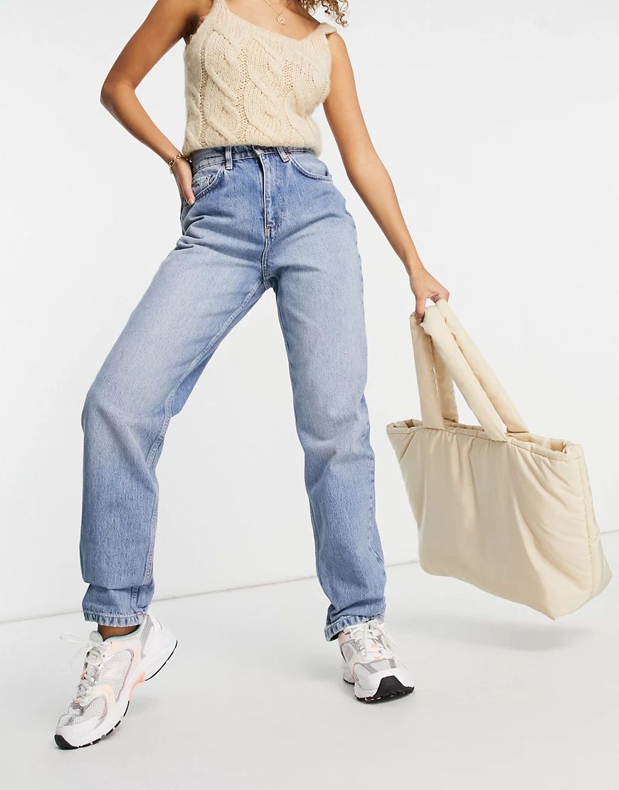 ASOS DESIGN High rise 'Slouchy' mom jeans in midwash-Blues | ASOS (Global)