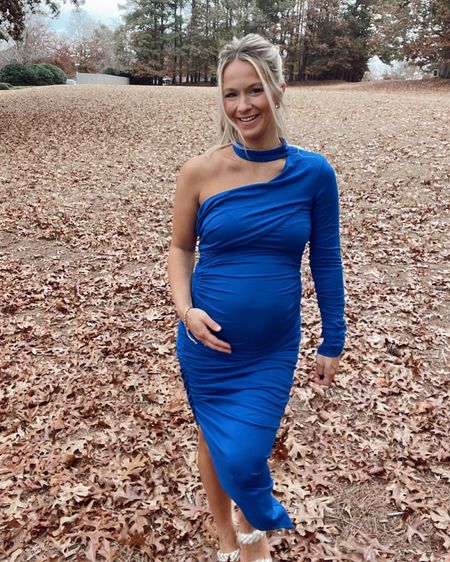Special occasion maternity dress from Pink Blush. Use code ANNAUSHER25 at checkout for 25% off! Wearing a medium  

#LTKSeasonal #LTKbump