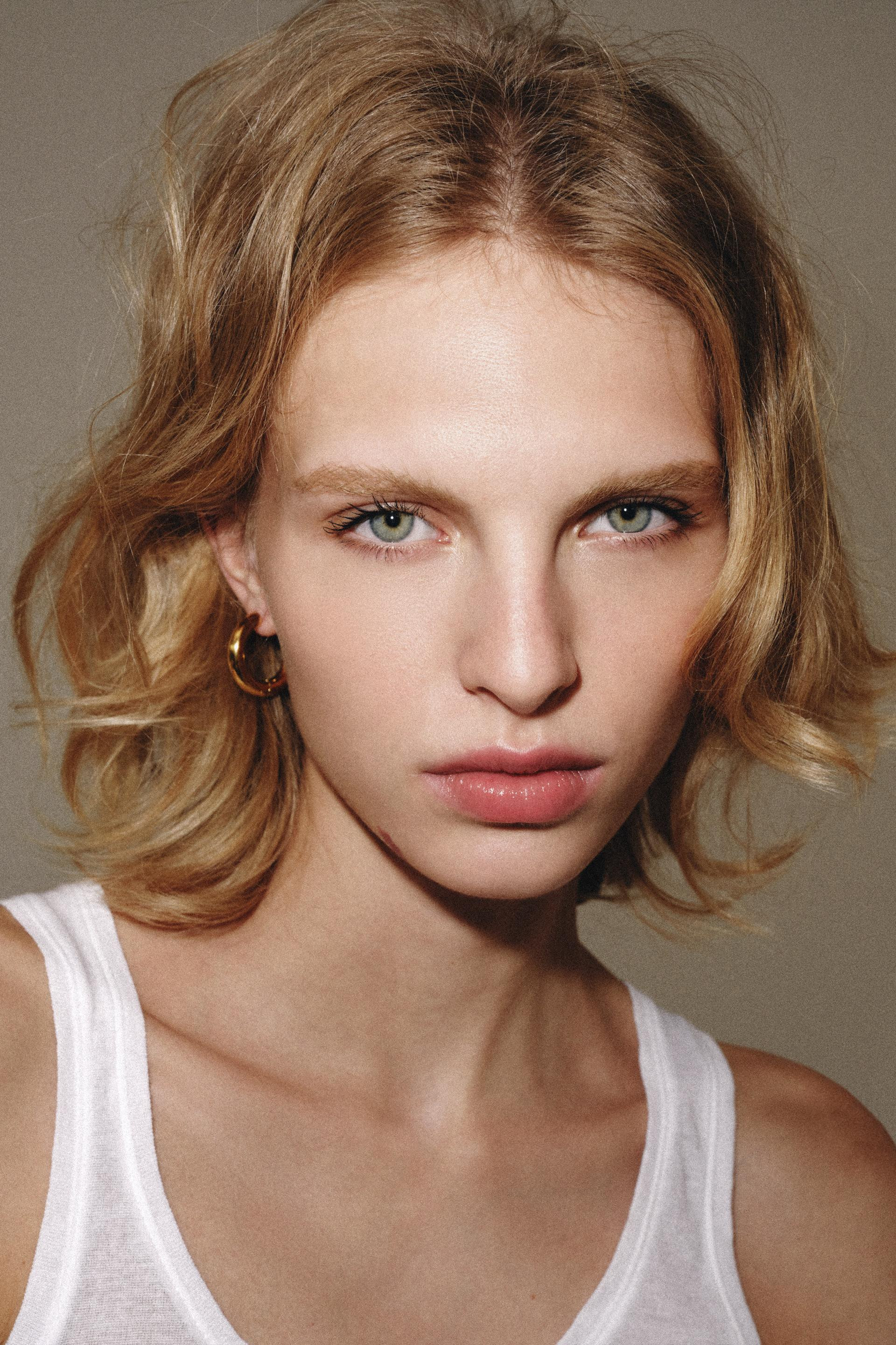 Zara - Hoop Earrings - Golden - M - Woman | Zara US