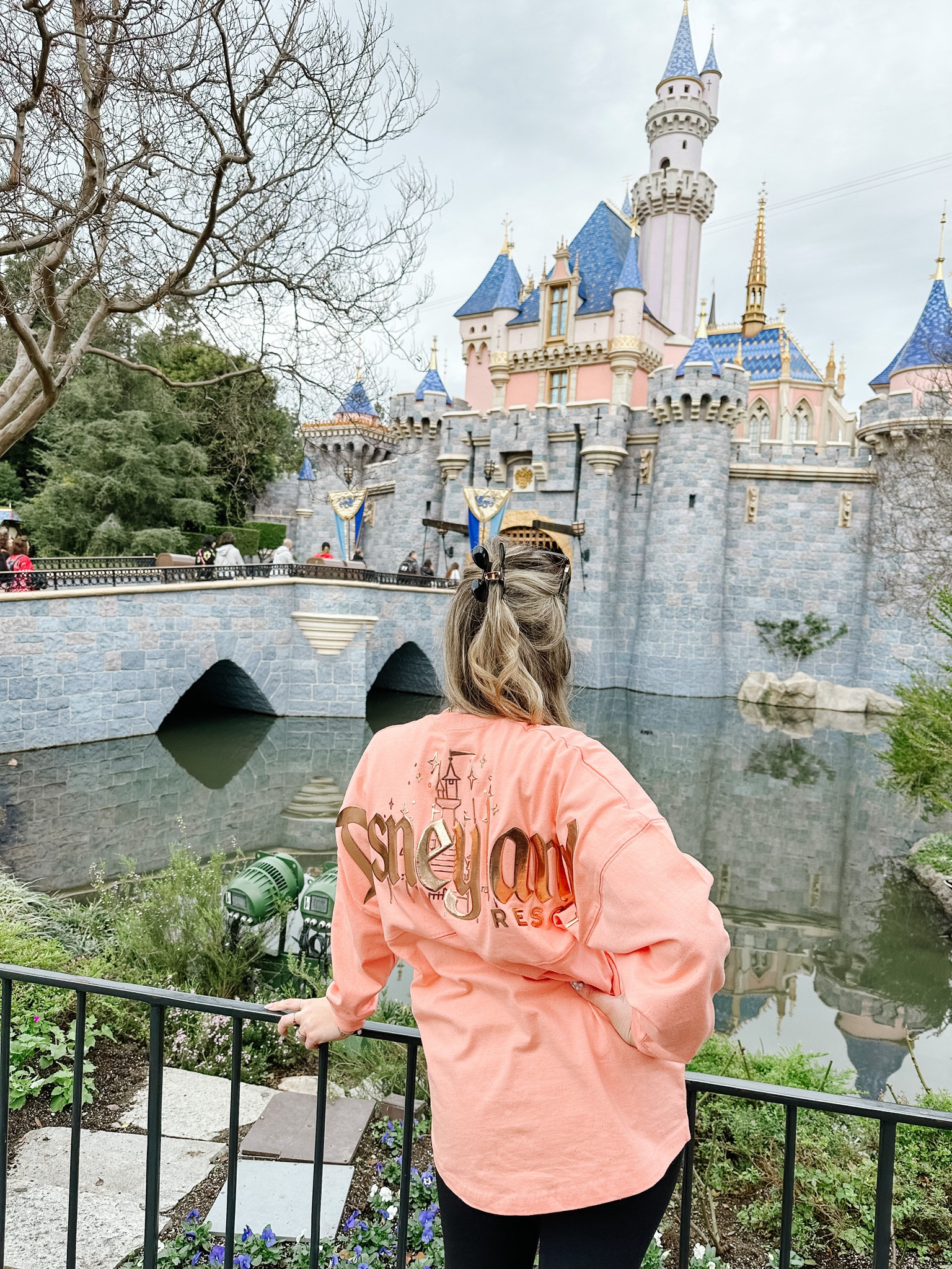 Mickey clip 

#LTKtravel #LTKstyletip #LTKSeasonal