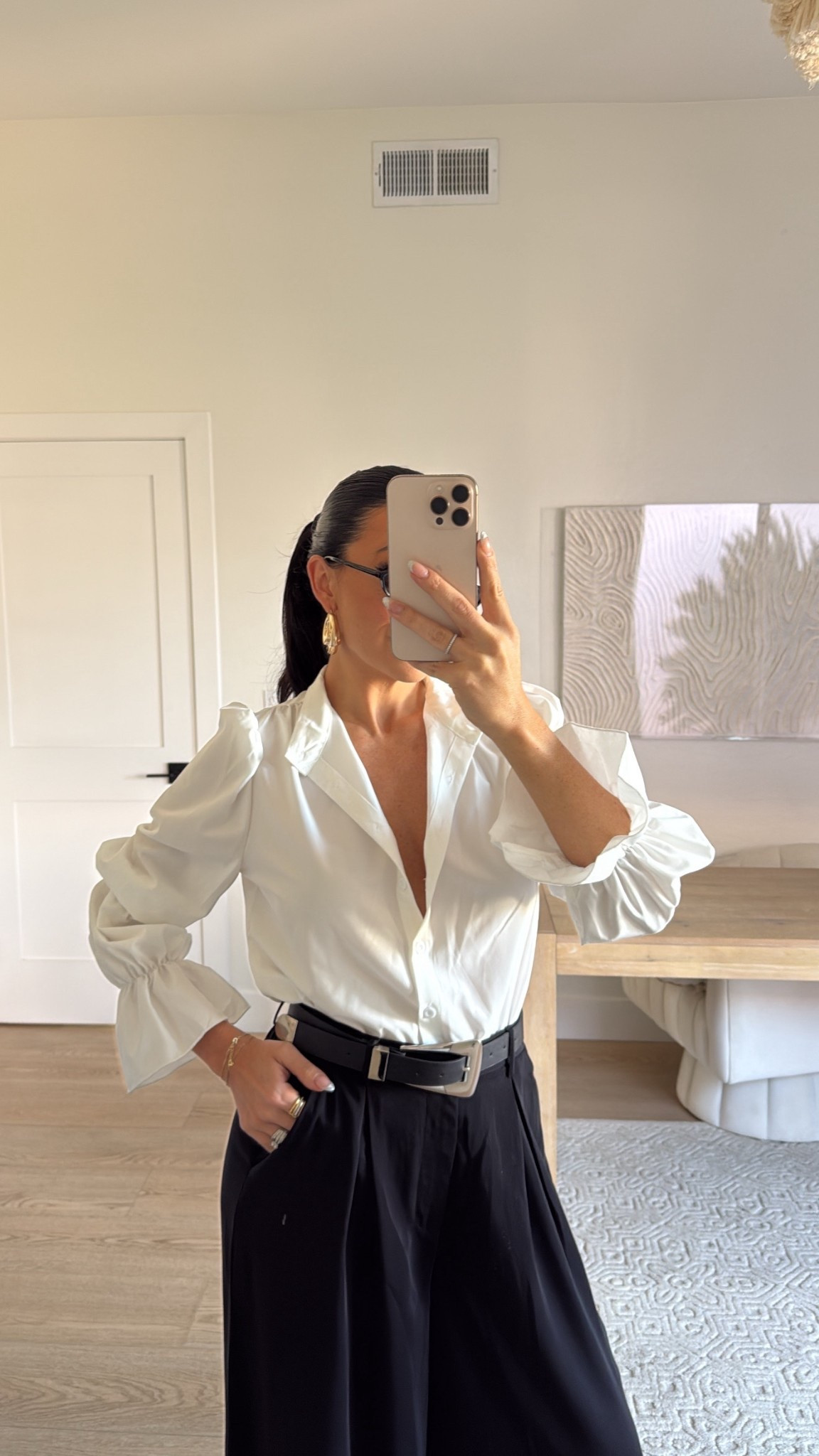 Trying on some Amazon pieces I got in! Loving this bell sleeve white top // perfect for work moments. I’m in a size XS

Amazon finds 
Office outfits 


#LTKSeasonal #LTKootd #LTKWorkwear