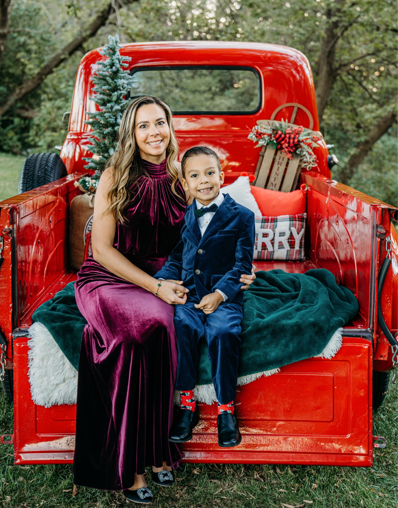 Christmas family photos, Eliza J gown in plum, sized up to a size 4, petite, janie and jack, Bloomingdale’s, Jaclin Natale, under $200 dress 


#LTKHoliday #LTKSeasonal #LTKfamily