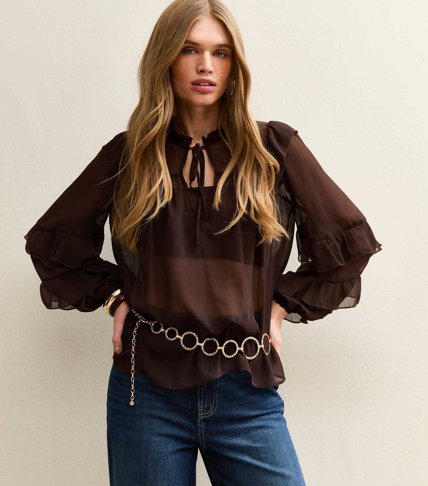 Gold Hammered Circle Chain Belt | New Look | New Look (UK)