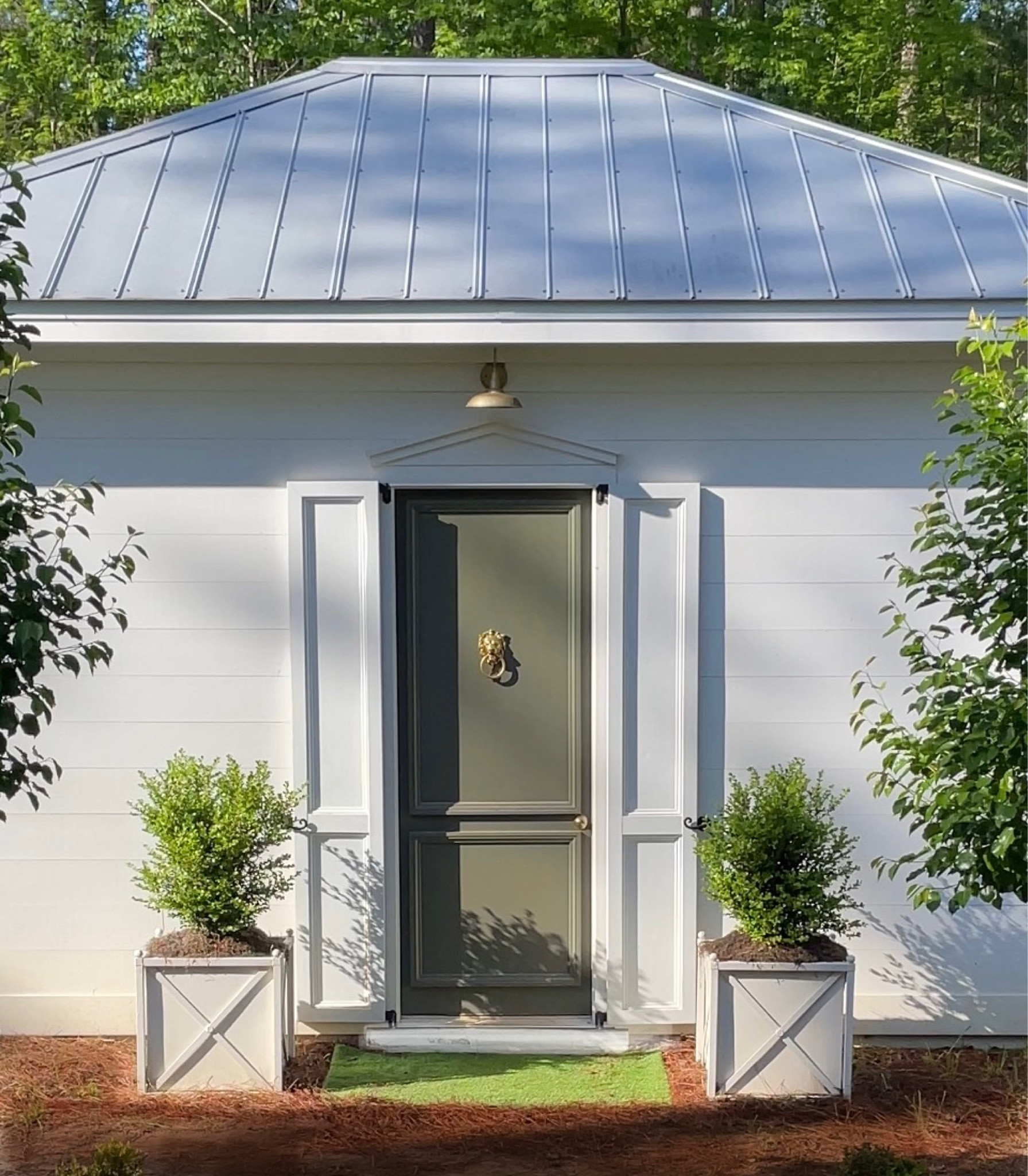 She Shed

#LTKGiftGuide #LTKhome #LTKsalealert