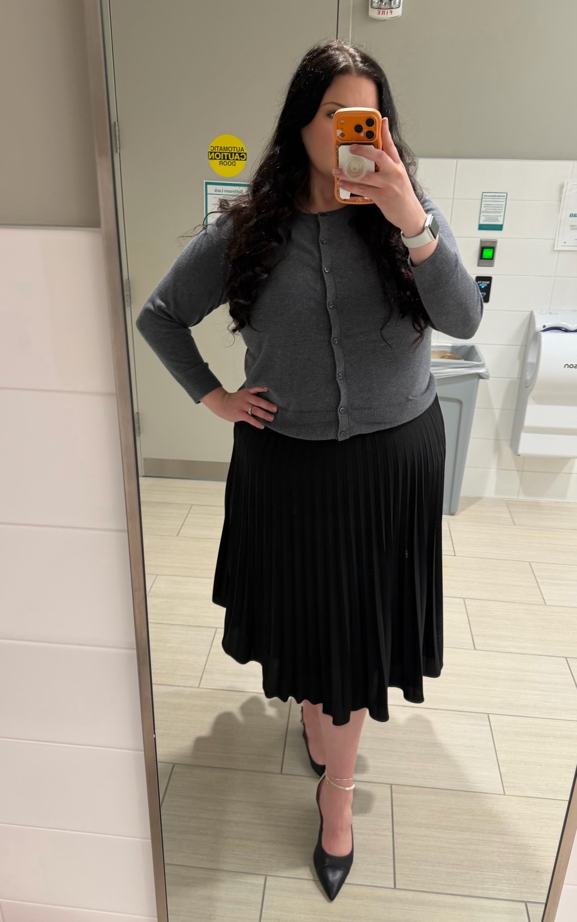 My office fit for this HOT day 🥵🔥🌡️

#LTKMidsize #LTKWorkwear #LTKSaleAlert