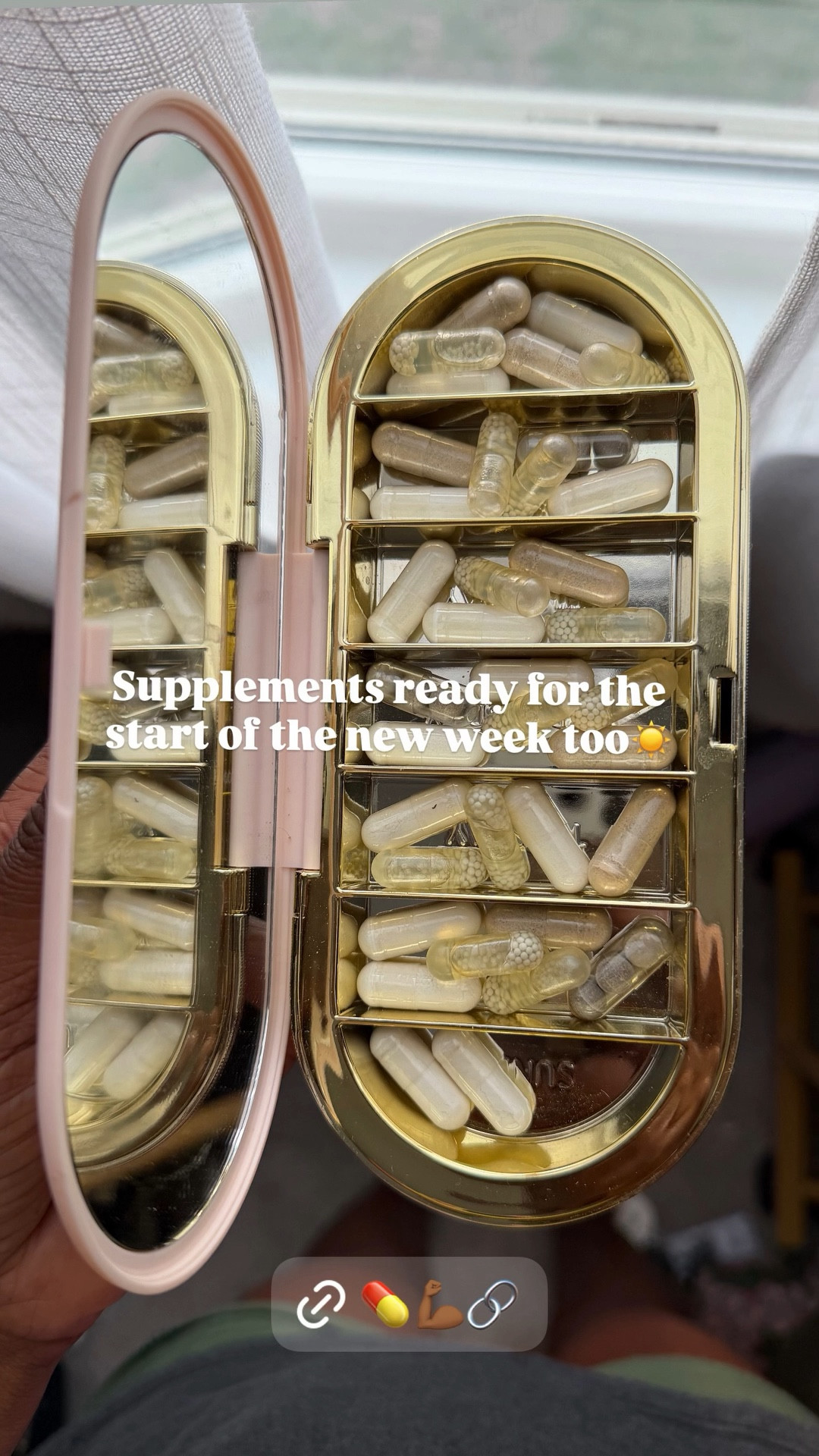 Supplements ready for the start of the new week too☀️