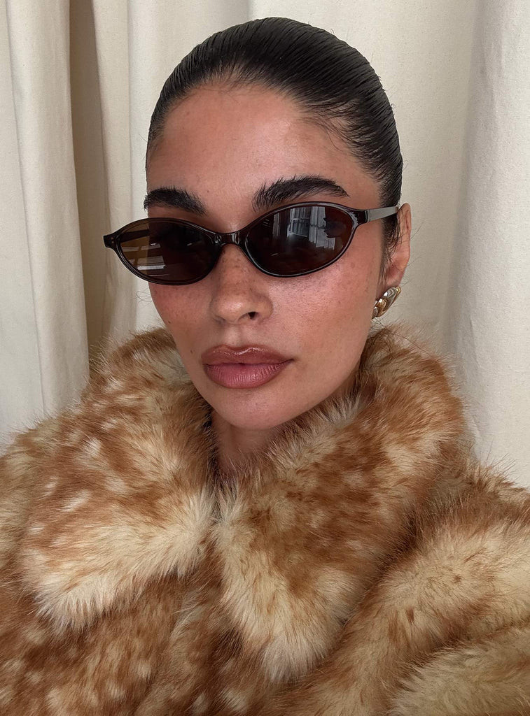 Wonderful World Sunglasses Brown | Princess Polly US