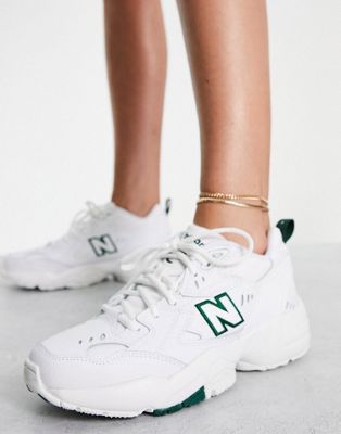 New Balance – 608 – Sneaker in Weiß und Grün, exklusiv bei ASOS | ASOS (Global)