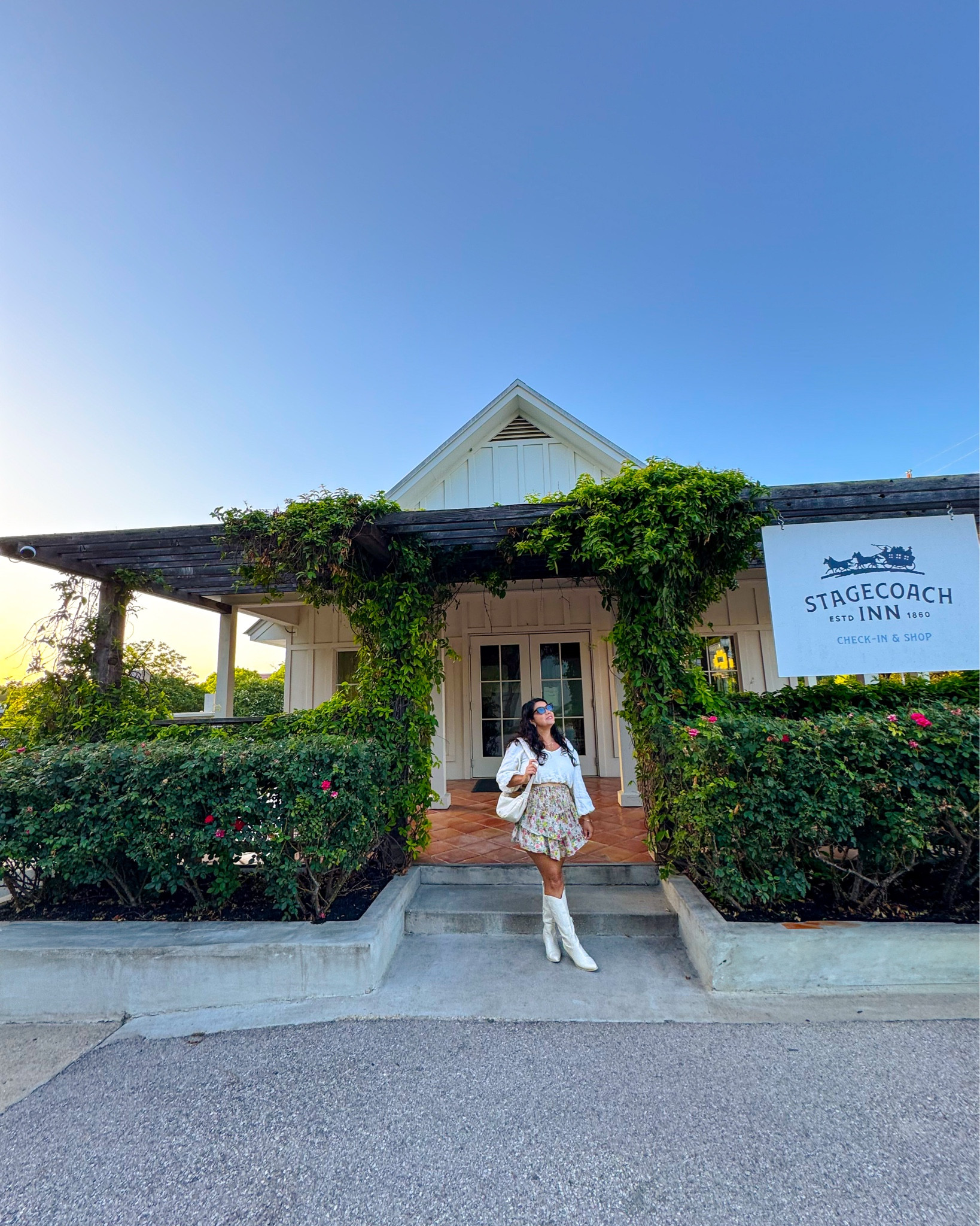 The perfect fall outfit to explore small towns! ✨

Ruffle skirt size medium 
White cowgirl boots size 6
White blouse size medium 

#LTKTravel #LTKautumn #LTKStyleTip