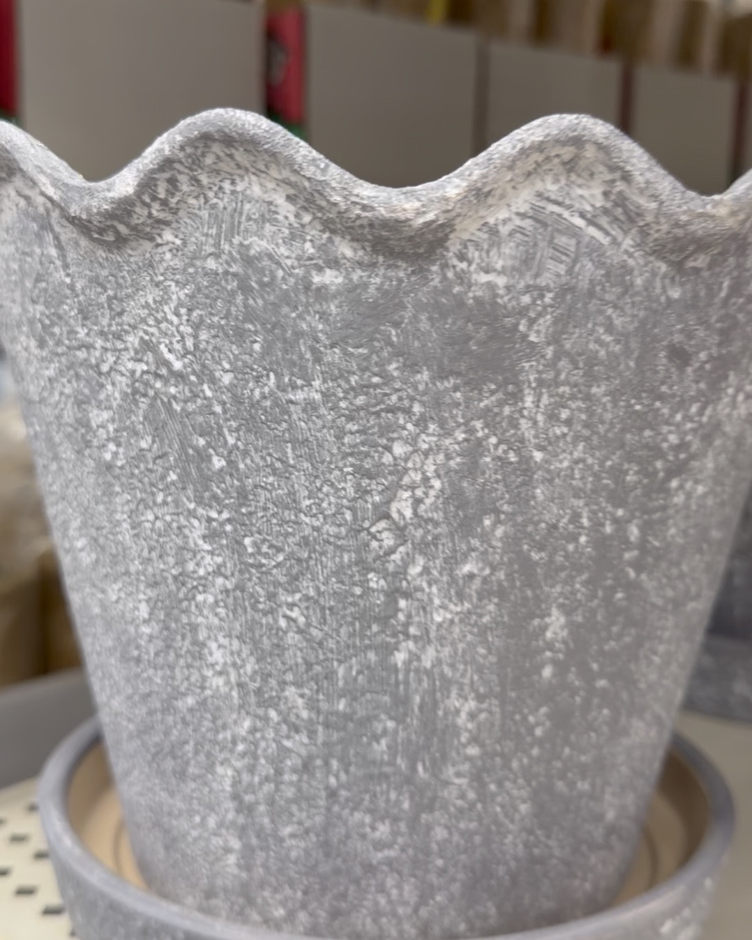 All the new planters @walmart are so pretty!! Makes me so excited for Spring & Summer! I picked up one for the kitchen today 🥹💙 #walmart #mytexashouse @mytexashouse #beautifulbydrew #planters #plants #spring #summer #planting 