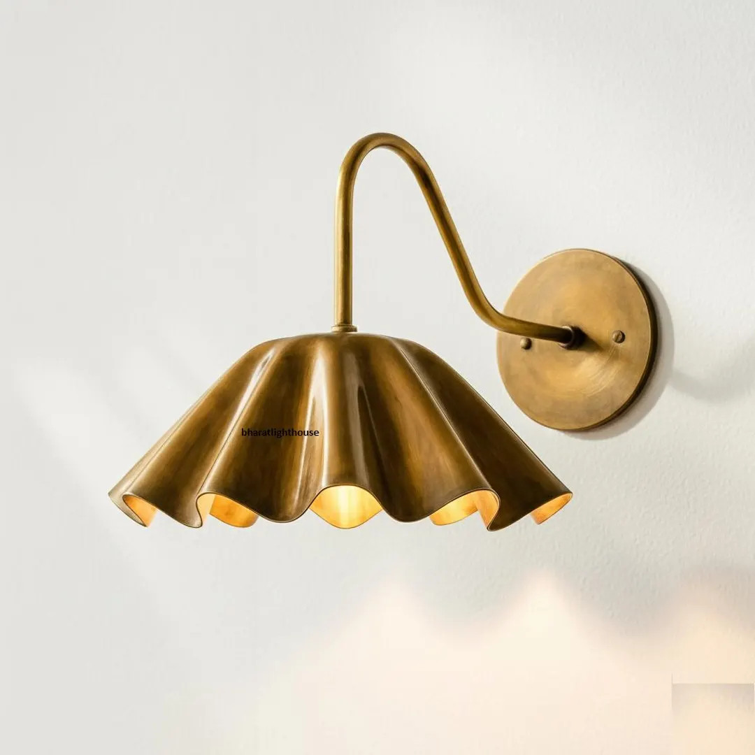 Vintage Brass Scalloped Sconce – Mid-century Modern Wall Lamp - Etsy | Etsy (US)