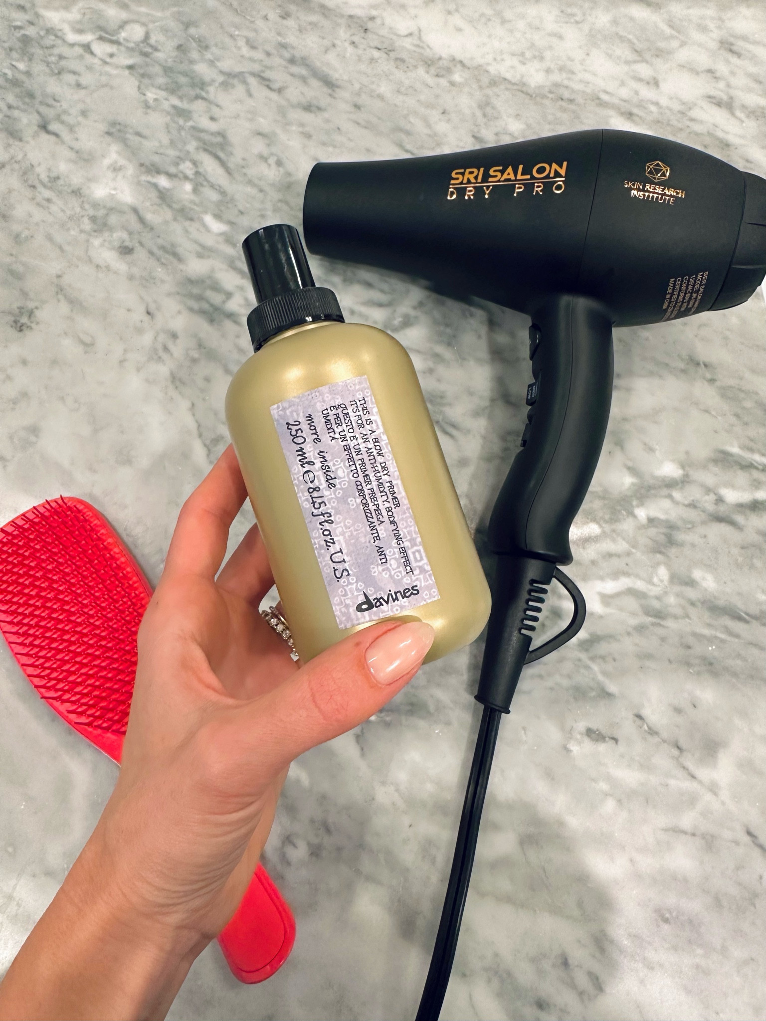 Blow dryer and blow dry primer for heat protecting, anti-humidity, and shine-enhancing ✨

#LTKbeauty