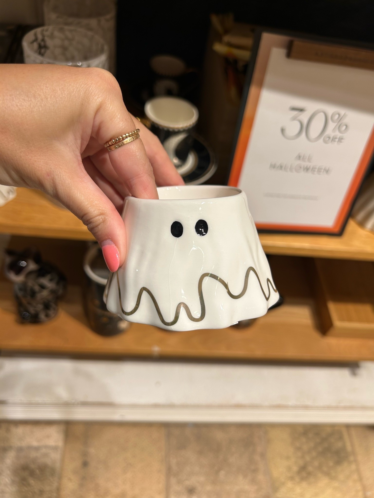// cute ghost snack bowl for Halloween parties // ghost snack bowl // ghost kitchen finds //

#LTKSeasonal #LTKHome
