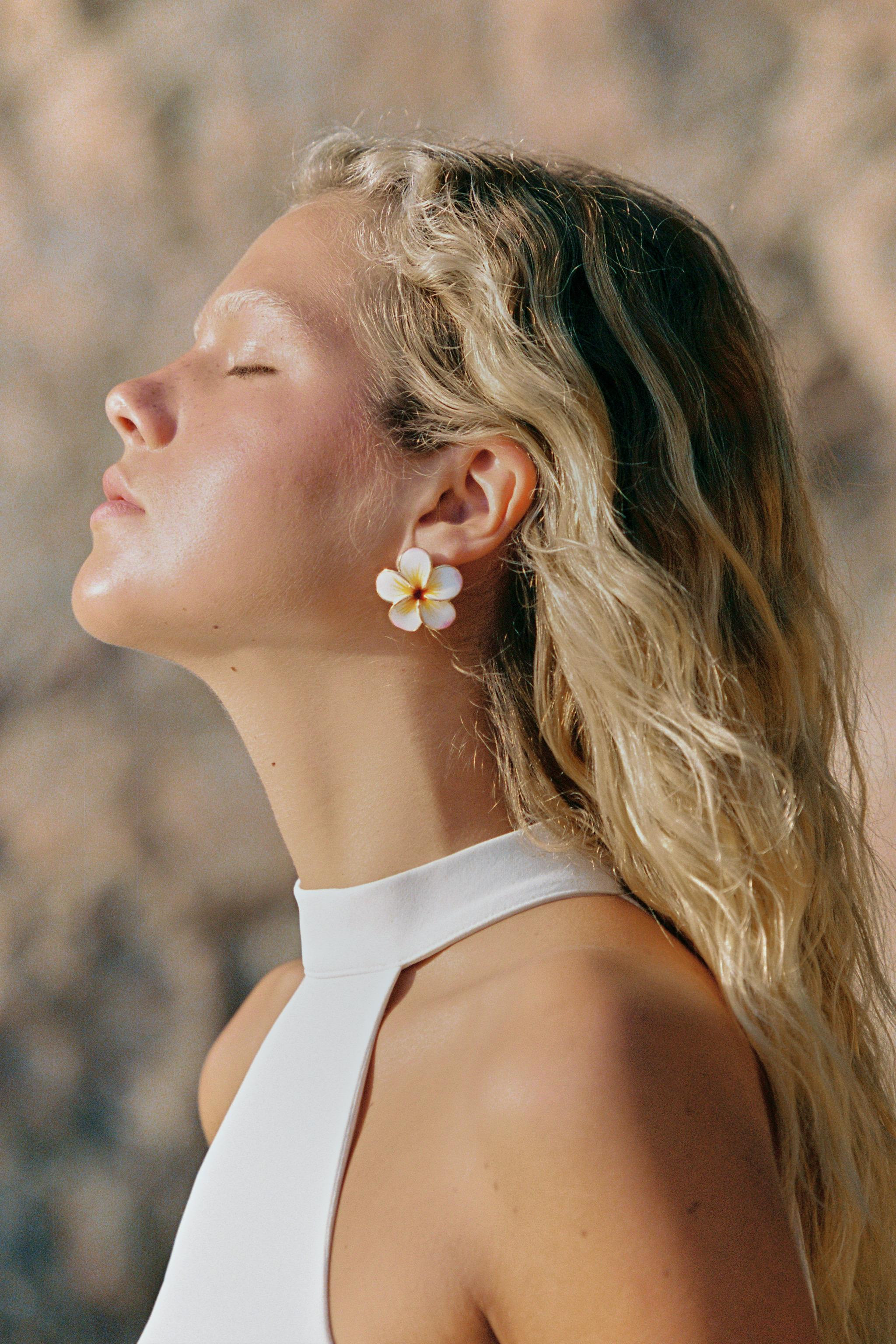 FLOWER, SUN, AND MOON EARRING PACK | Zara US
