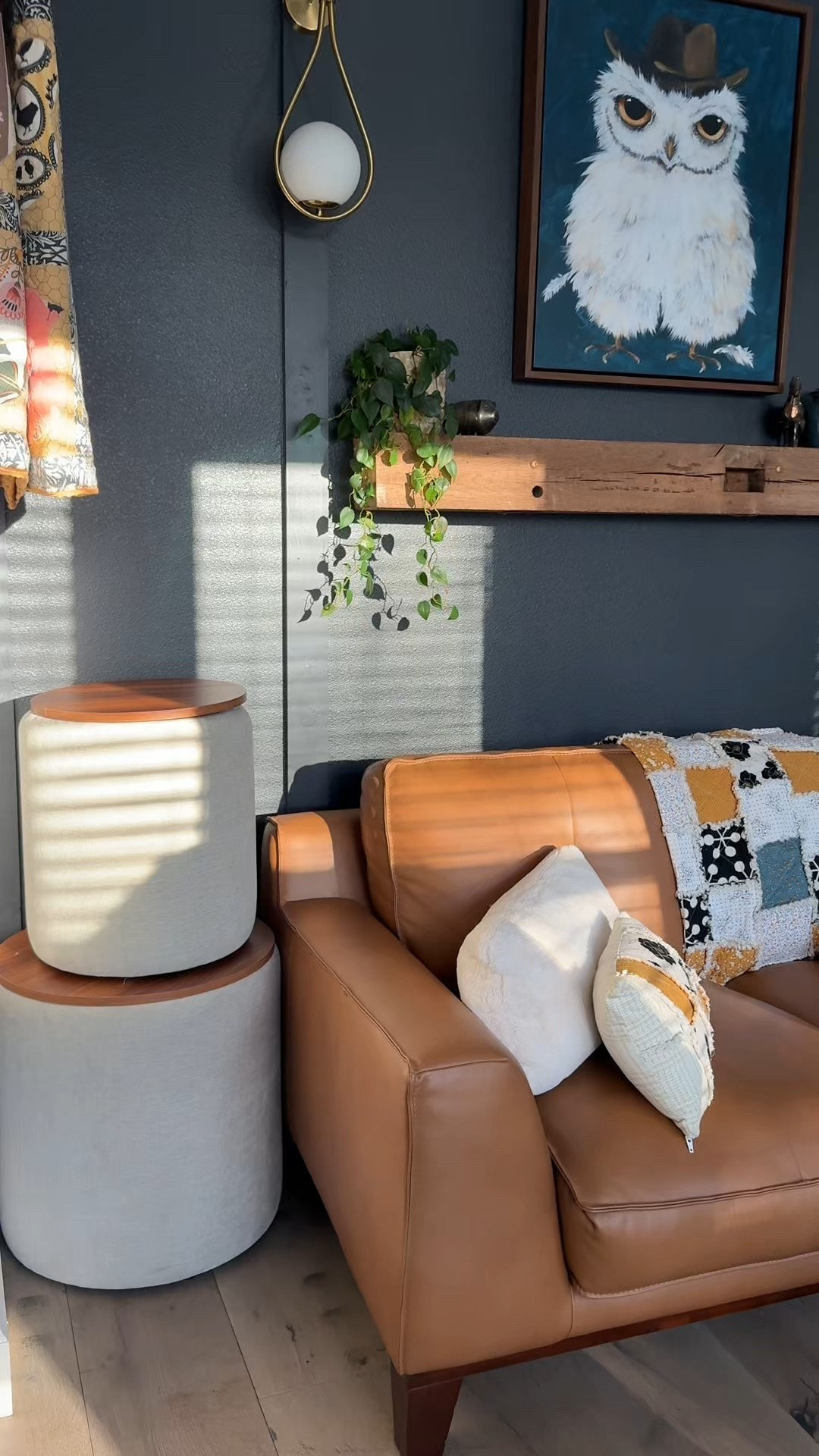 Ottoman by night, coffee table by day, and hidden storage in between ♡ I love pieces that look styled but actually work hard in real life. This one adds softness to the space while keeping throws, remotes, and everyday clutter tucked away. It’s one of those functional home finds that instantly makes your living room feel layered and intentional without adding bulk. Perfect for cozy home routines, small space styling, and that elevated but practical look we all want.

#cozyhome #livingroomstyle #homedecorfinds #storagesolutions #everydaycomfort 