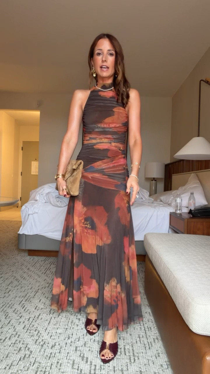 Tonight’s dinner outfit! Fall wedding guest. Floral mesh dress in size 2 (this is comparable to XS, as this is an Australian brand and sizing is different). Summer wedding guest. Winter wedding guest. Party dress. Cocktail dress. Fall dress. Fall style.

#LTKootd #LTKWedding #LTKSeasonal