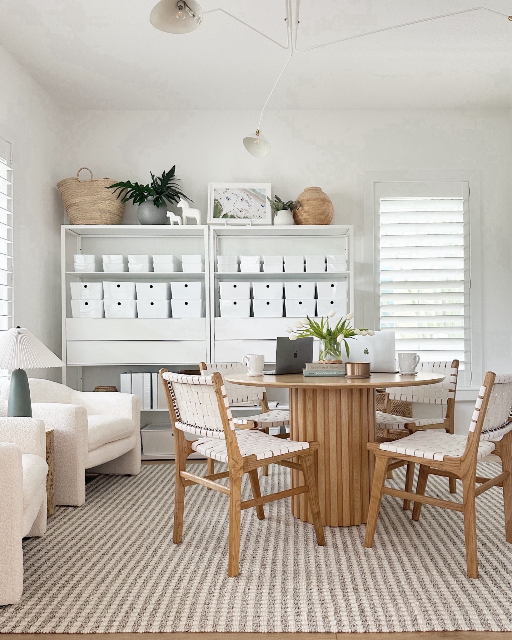 Back in the Studio after a bit of time off for the holidays, and she’s looking too pretty, tidy, and organized not to document here on the IG feed! 🤍
.
.
.
#StudioEttHem #SEHinteriordesign #officedesign #officedecor #designstudio #organicmoderncoastalscandi #interiordesign #interiorstyle #sodomino #ggathome #lonnymag #bhghome #hgtv #hgtvmagazine #veranda #smmakelifebeautiful #howihaven #elledecor #apartmenttherapy #coastalinteriors #everydayibt #bhgstylemaker #mybhghome #mysouthernliving #homewithrue 

#LTKhome